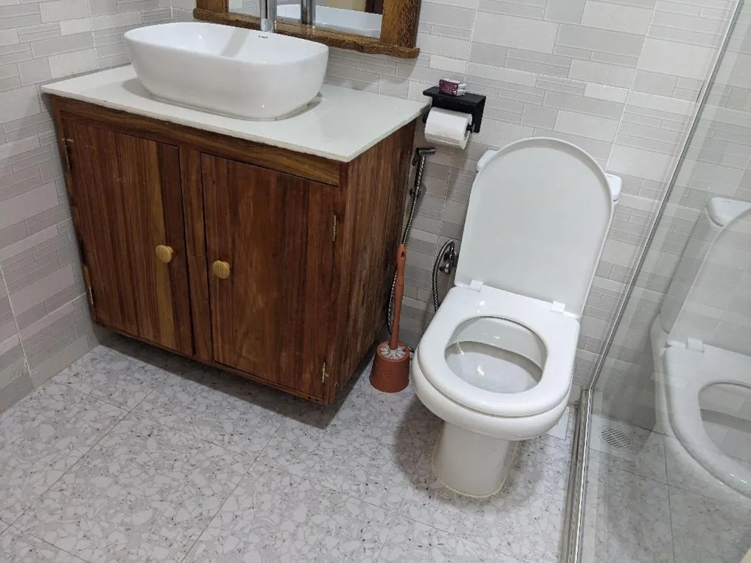 Bathroom in Kivulini Lodge and Restaurant