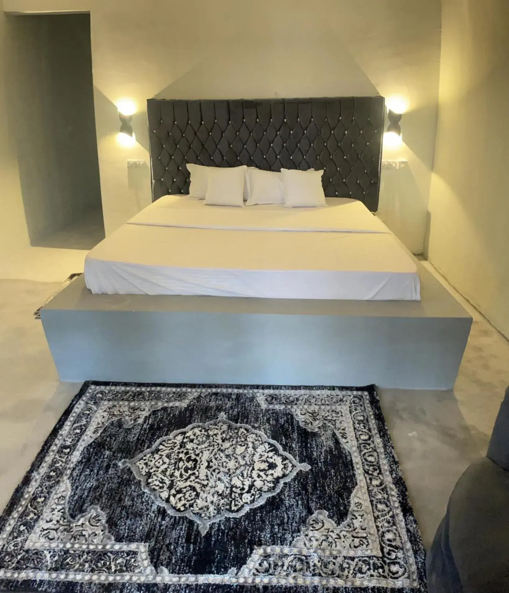 Deluxe Double Room with Balcony in Kivulini Lodge and Restaurant Deluxe Double Room with Balcony in Kivulini Lodge and Restaurant