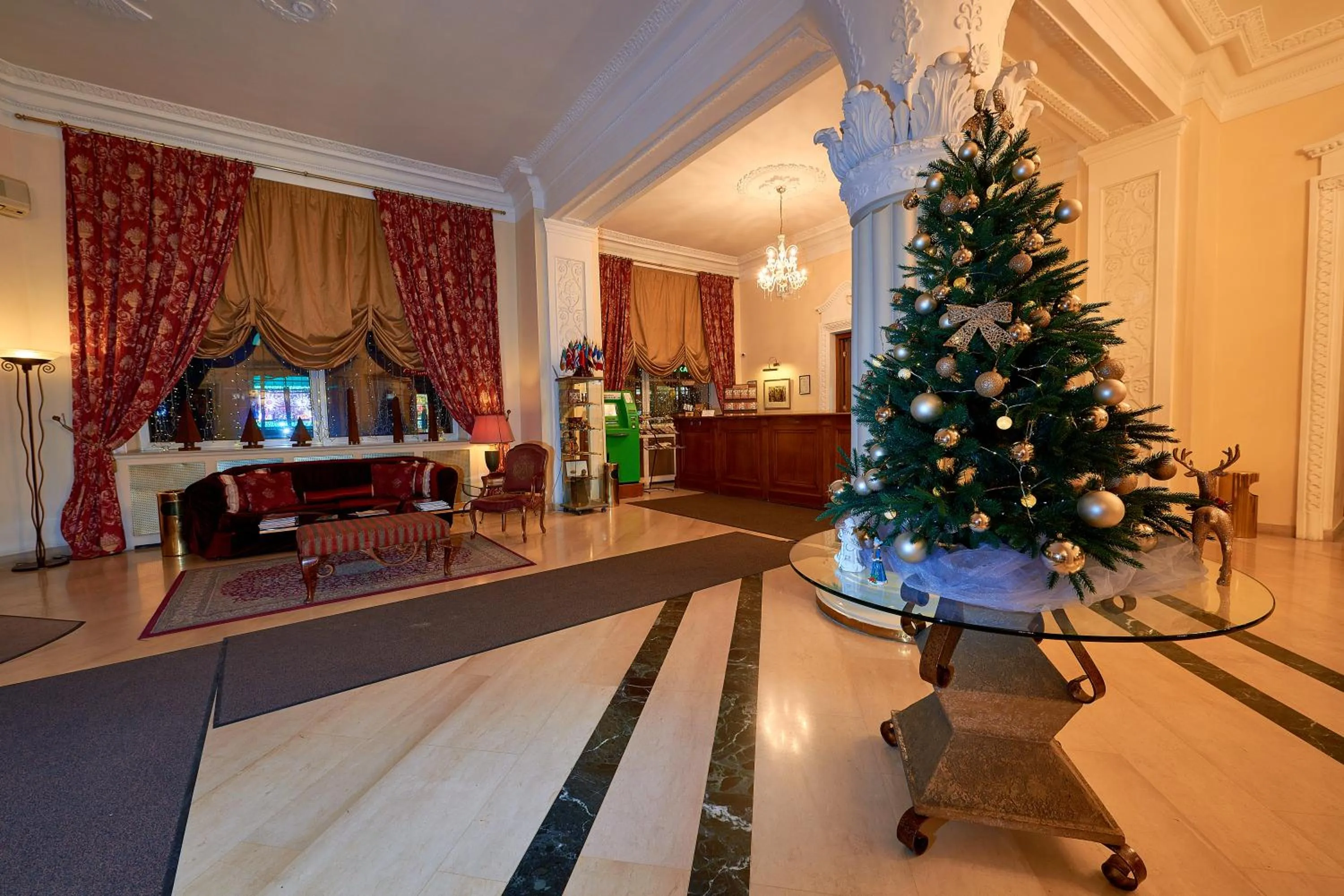 Lobby or reception in Grand Hotel Ukraine
