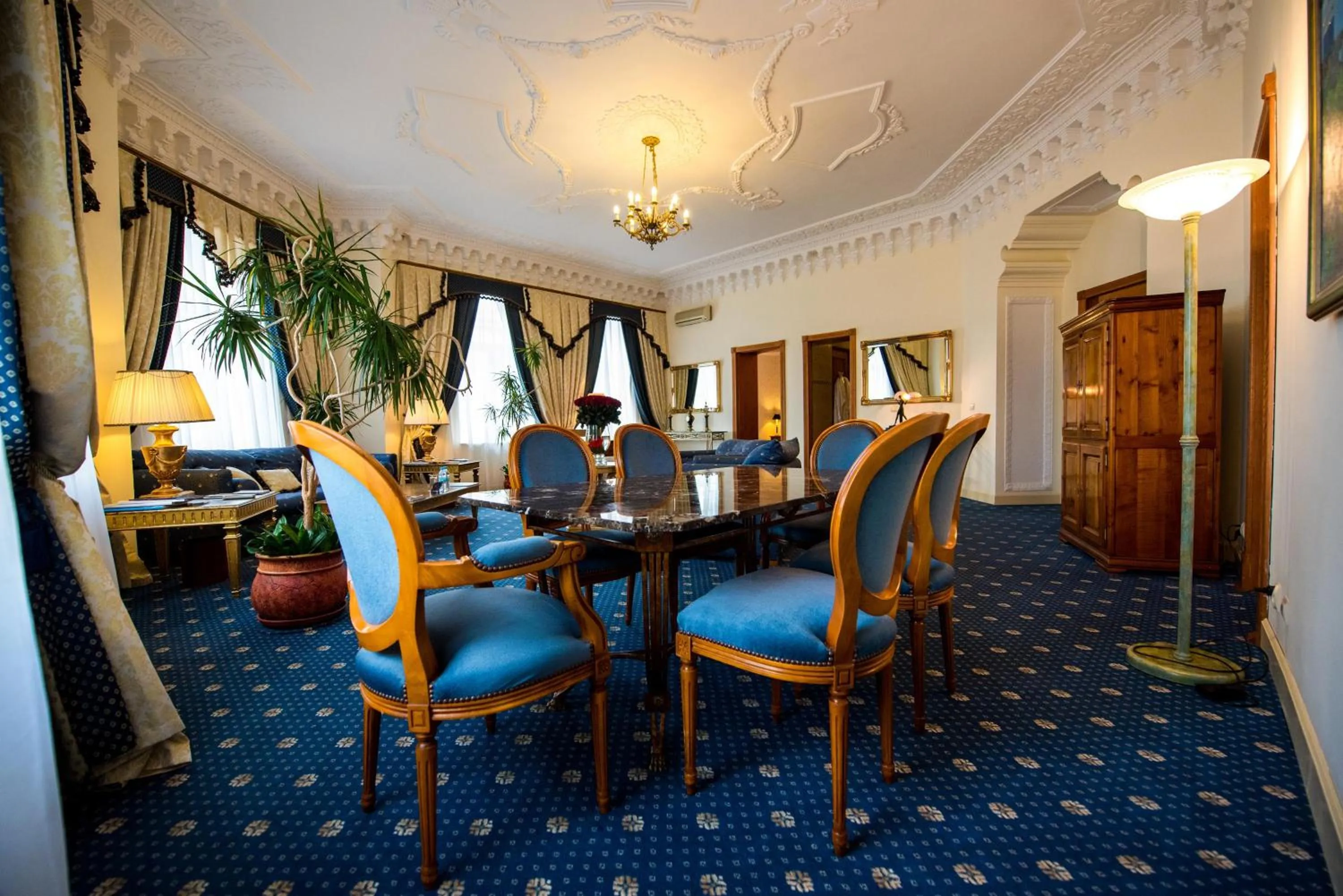 Photo of the whole room in Grand Hotel Ukraine