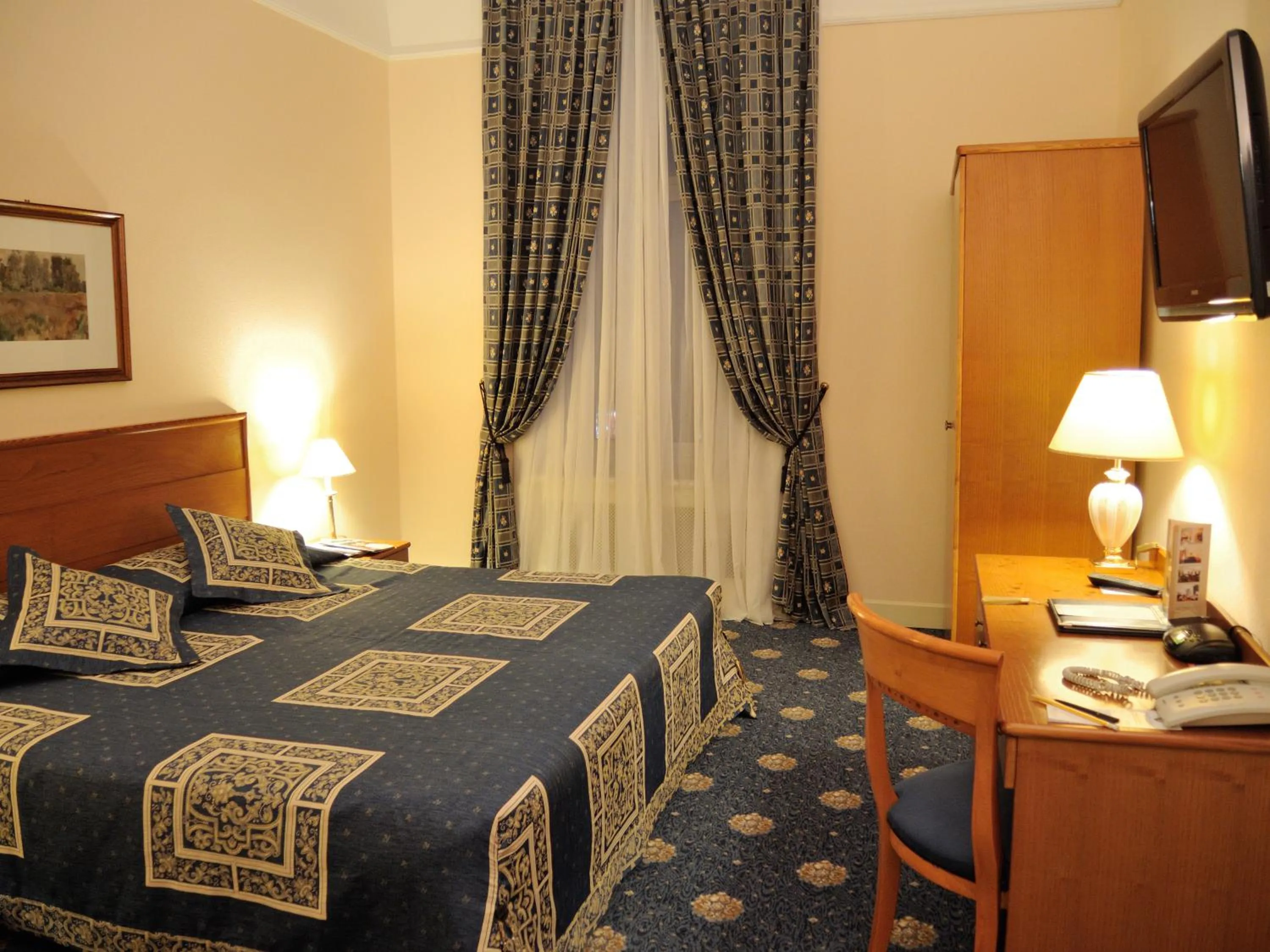 Bed in Grand Hotel Ukraine