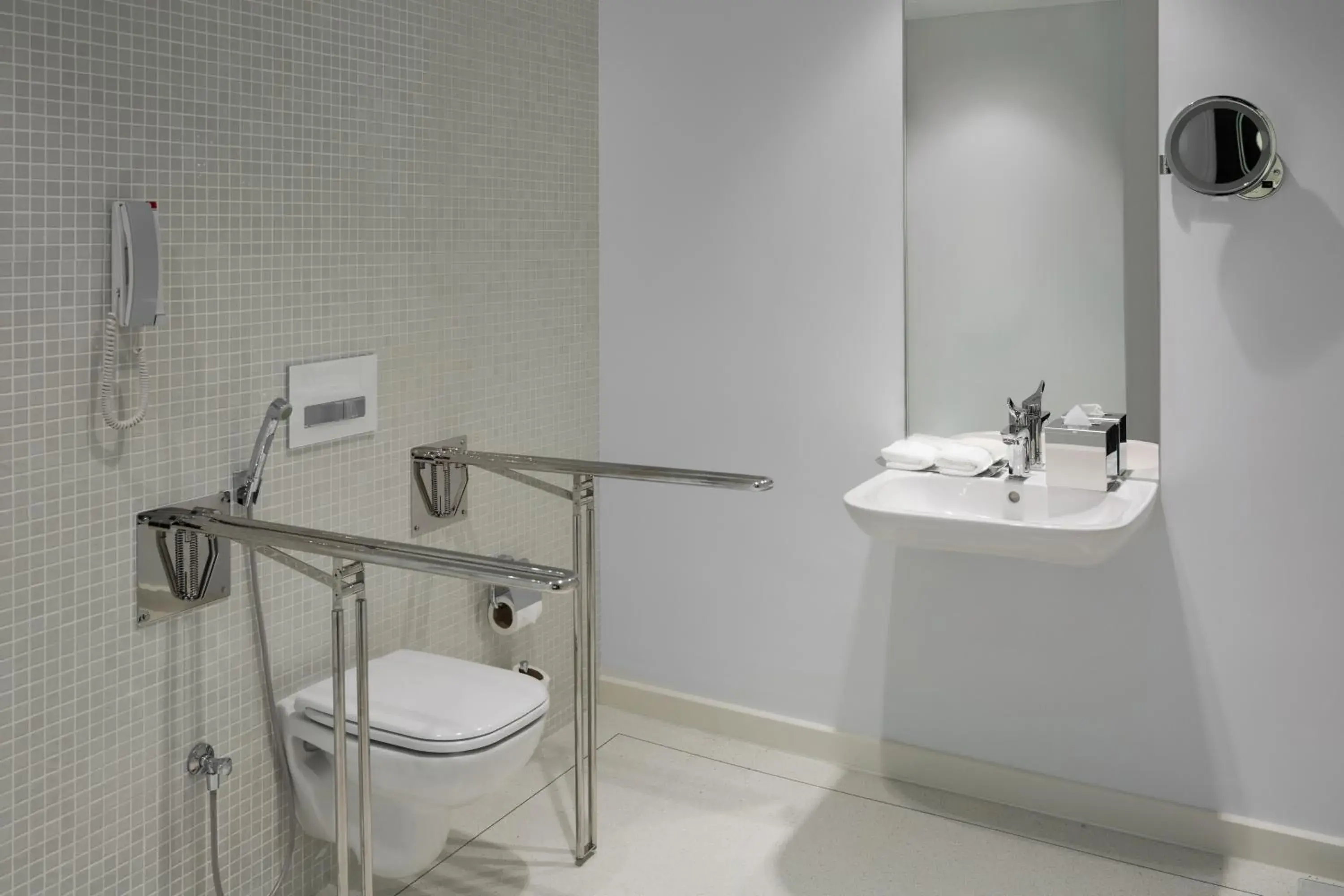 King Studio Suite with Mobility Accessible Roll In Shower - Non-Smoking in Staybridge Suites Al Khobar by IHG King Studio Suite with Mobility Accessible Roll In Shower - Non-Smoking in Staybridge Suites Al Khobar by IHG