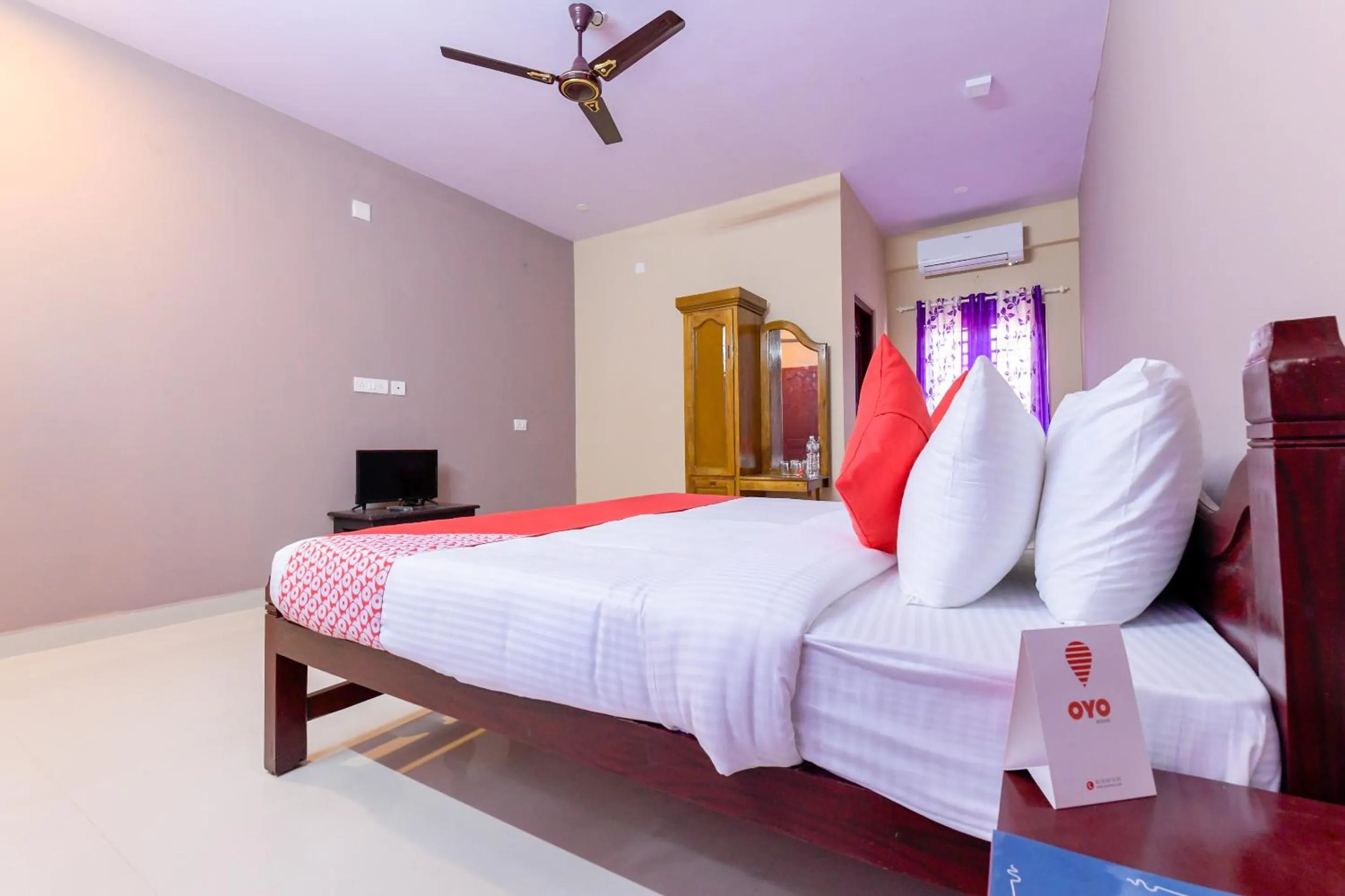 Bedroom, Bed in Hotel O Amare Highway Residency