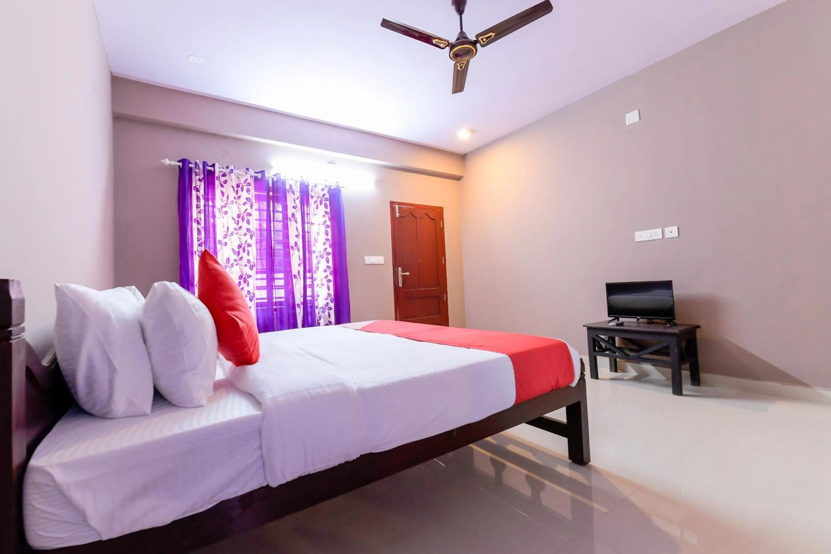 Bedroom, Bed in Hotel O Amare Highway Residency