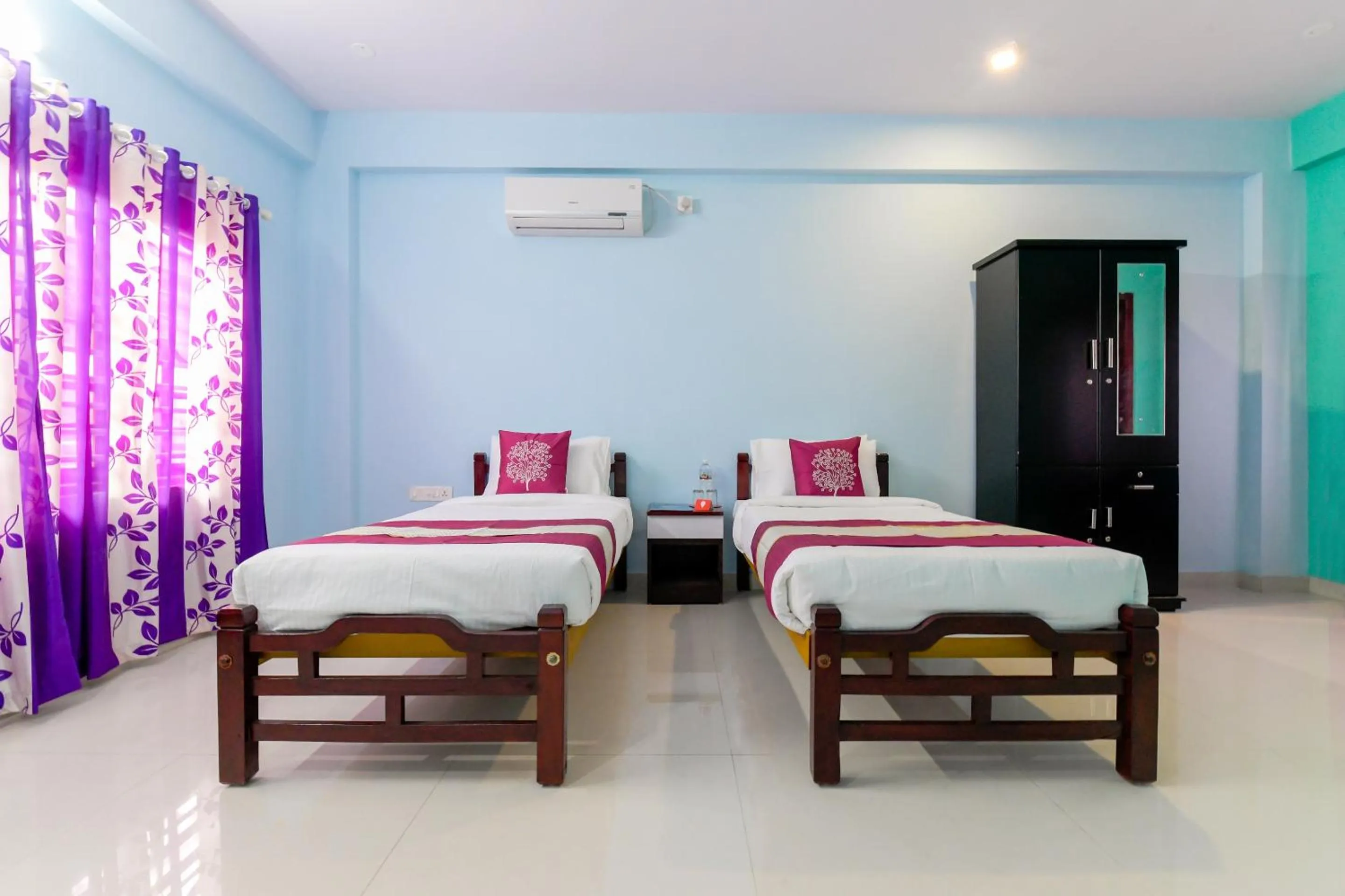 Lobby or reception, Bed in Hotel O Amare Highway Residency