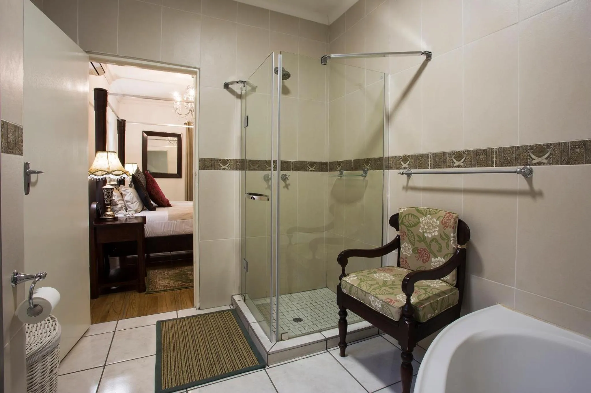 Bed in Tamboti Lodge Guest House