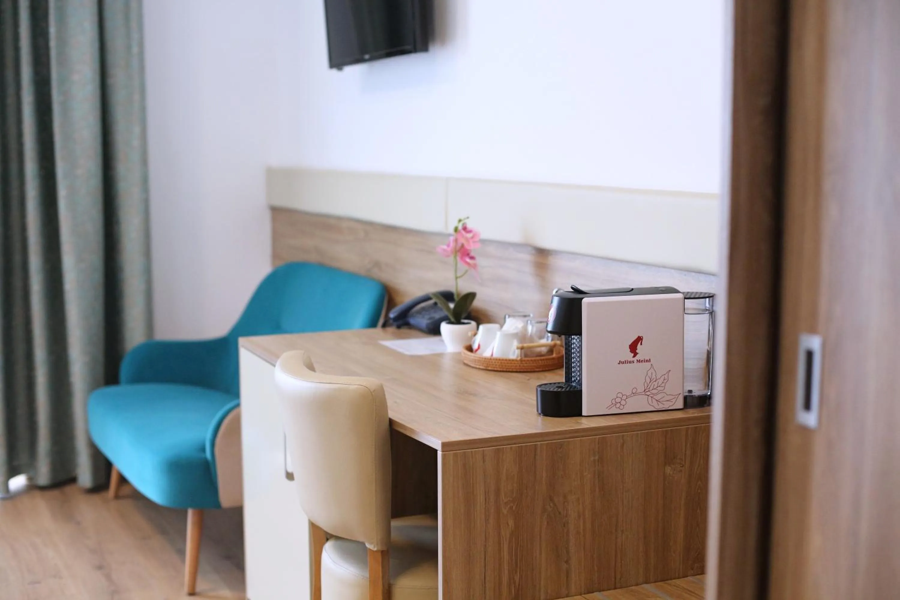 Coffee/tea facilities in Tci Social Club