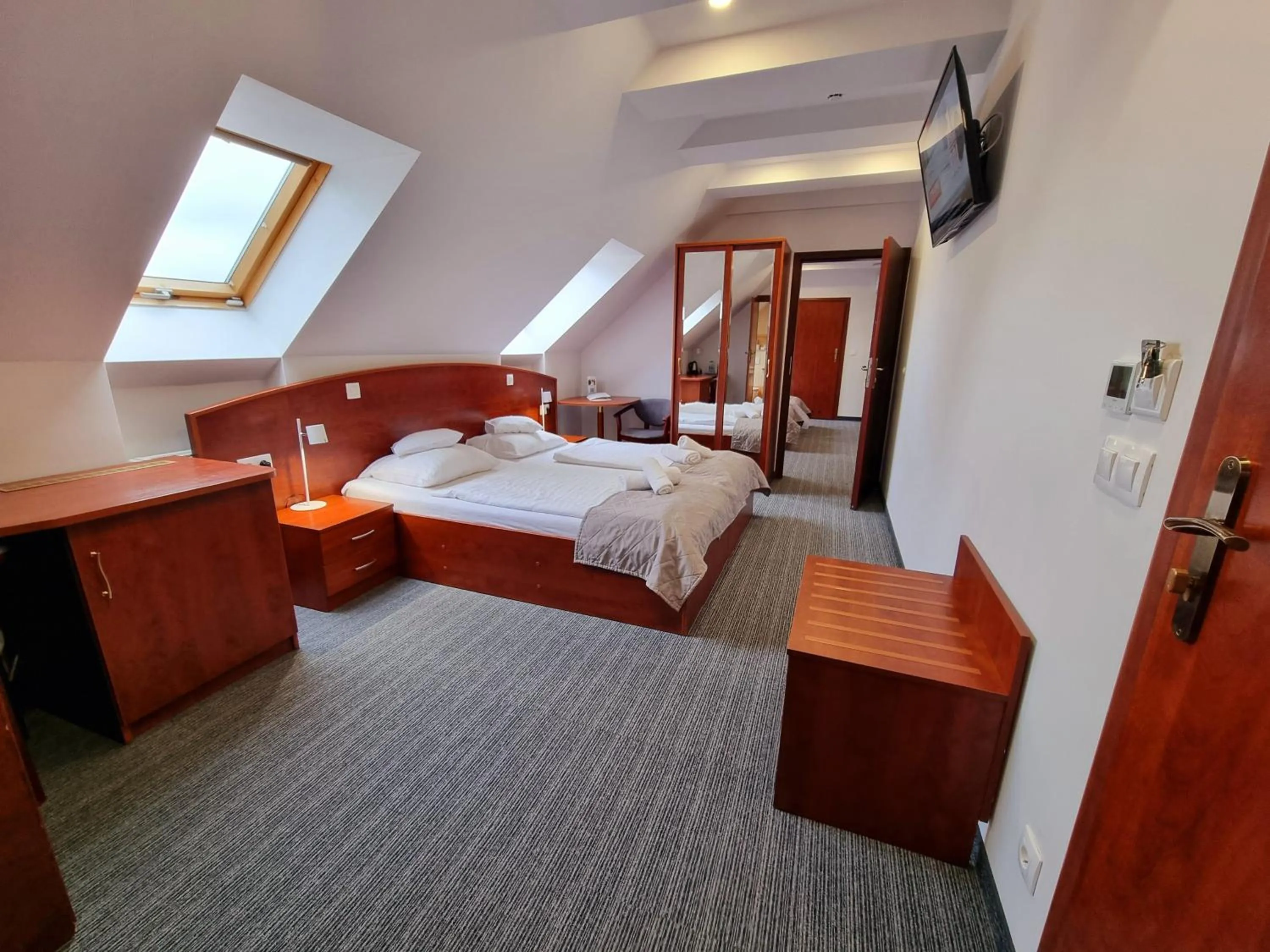 Bed in Malachit Karpacz SPA Hotel