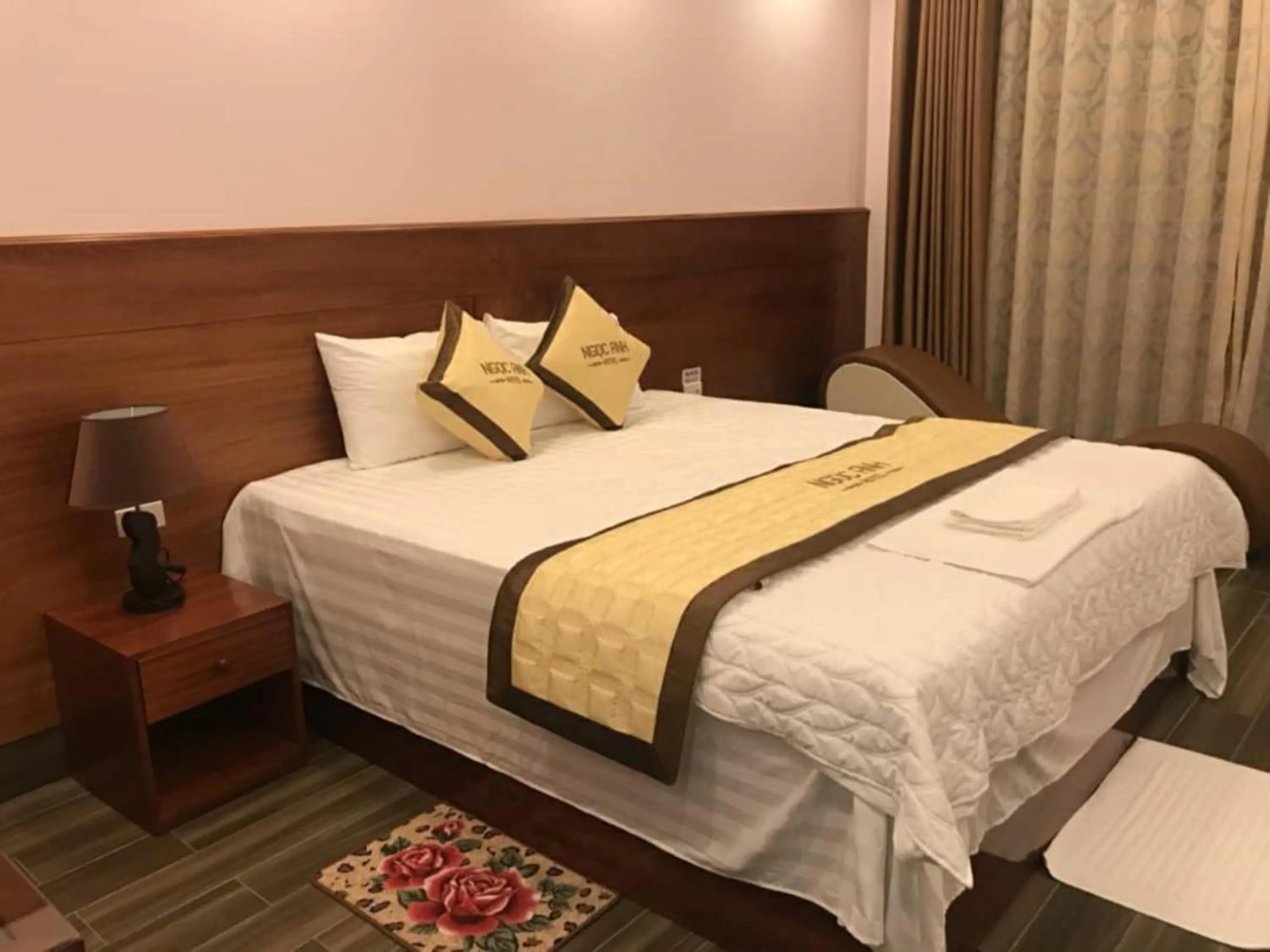 Bed in Hotel Ngoc Anh - Van Don