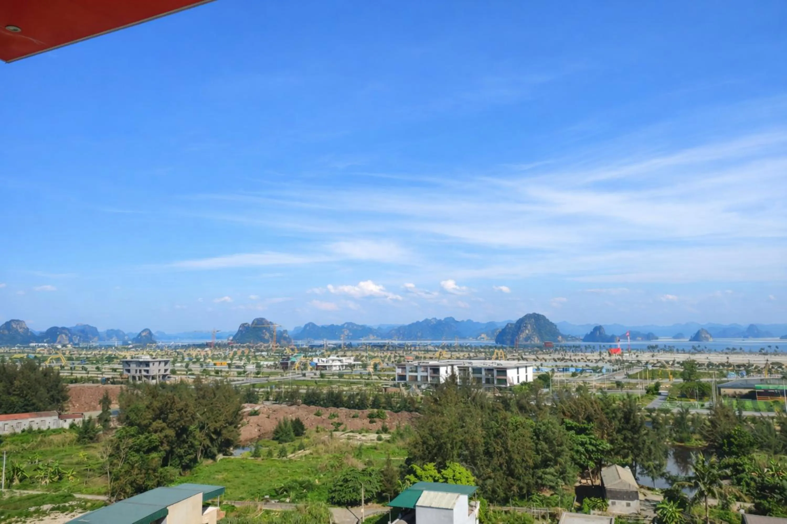 Nearby landmark in Hotel Ngoc Anh - Van Don