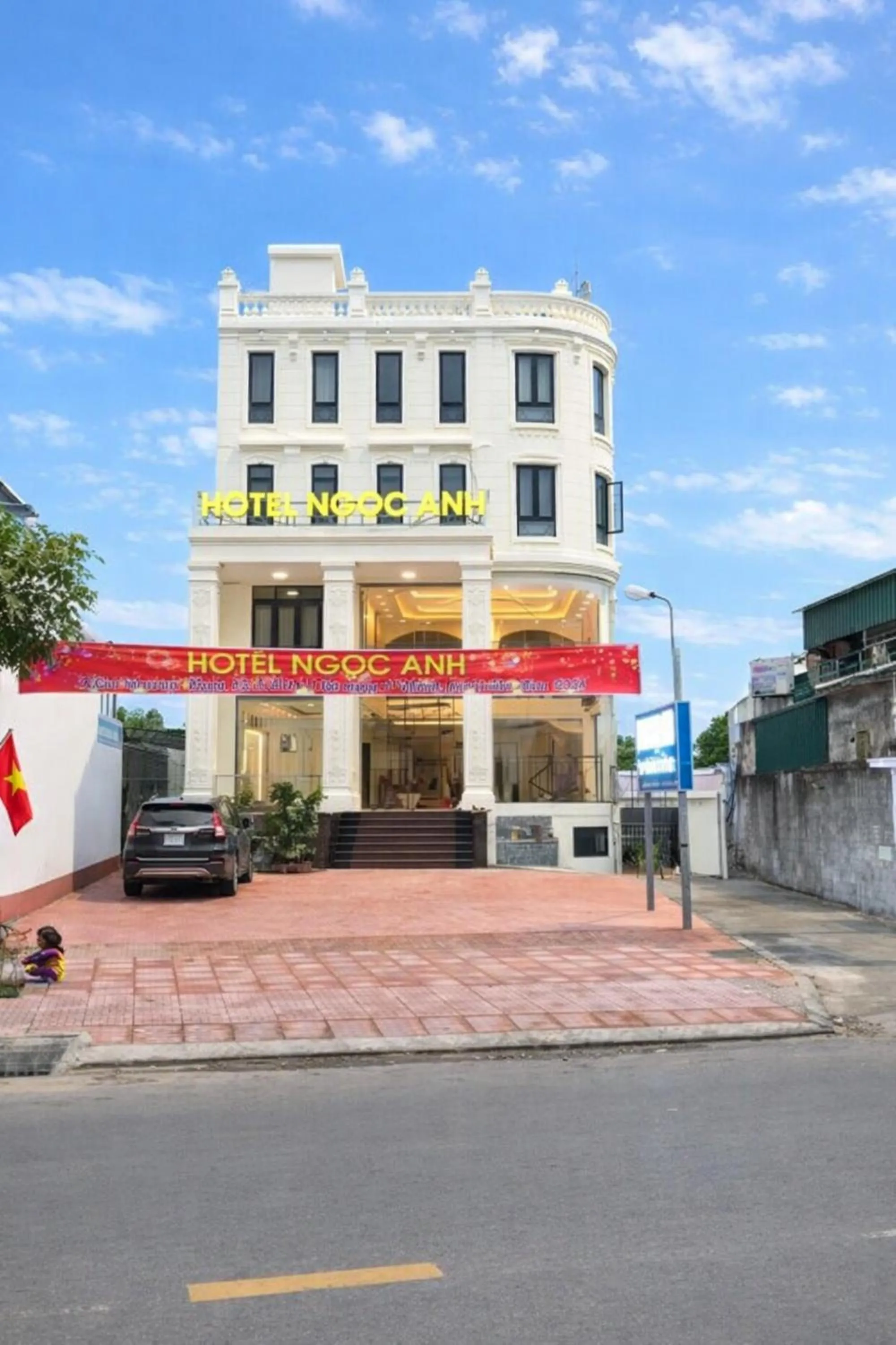 Property building in Hotel Ngoc Anh - Van Don