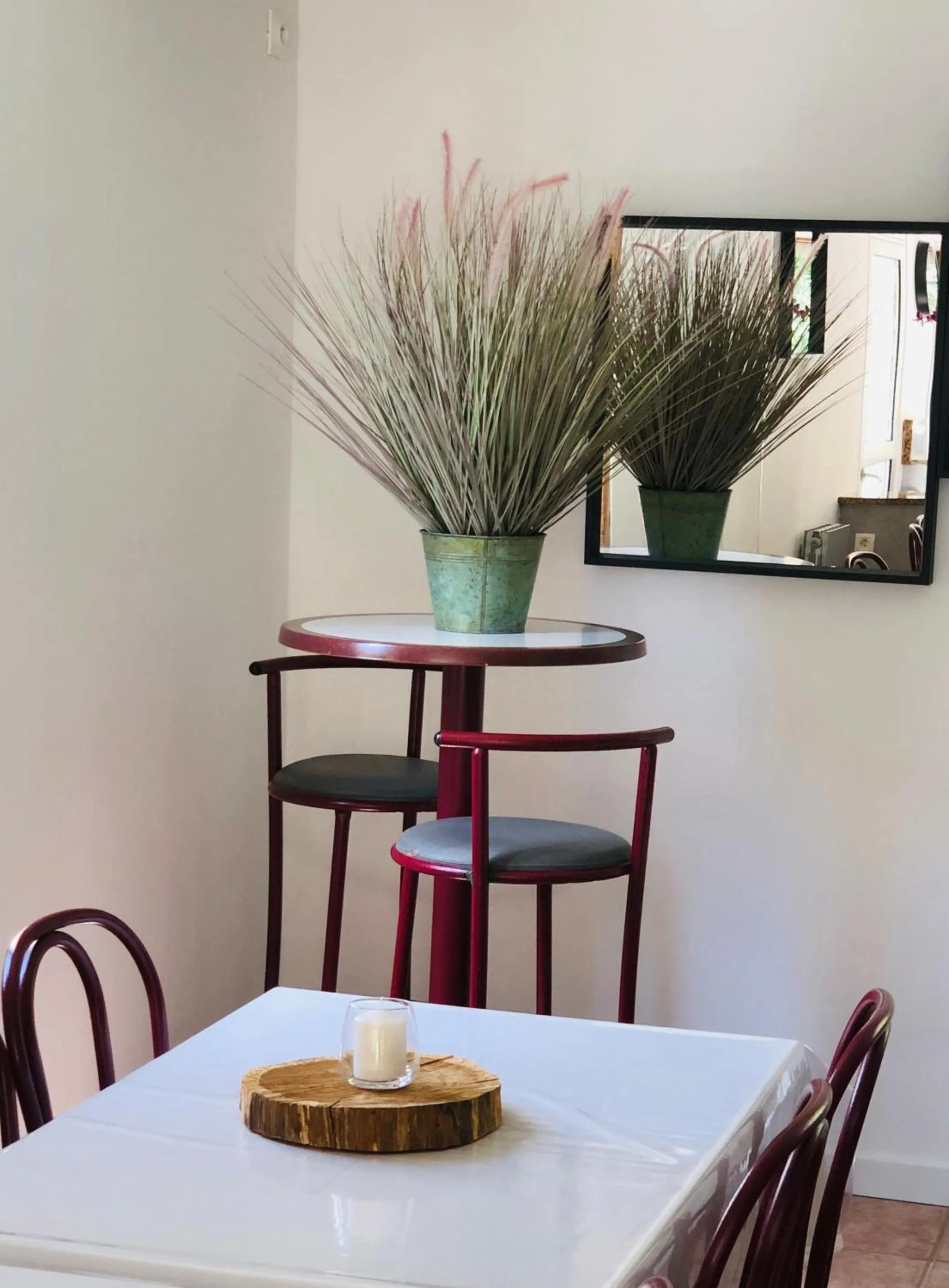 Restaurant/places to eat in Hôtel Le Moulin D'Olt