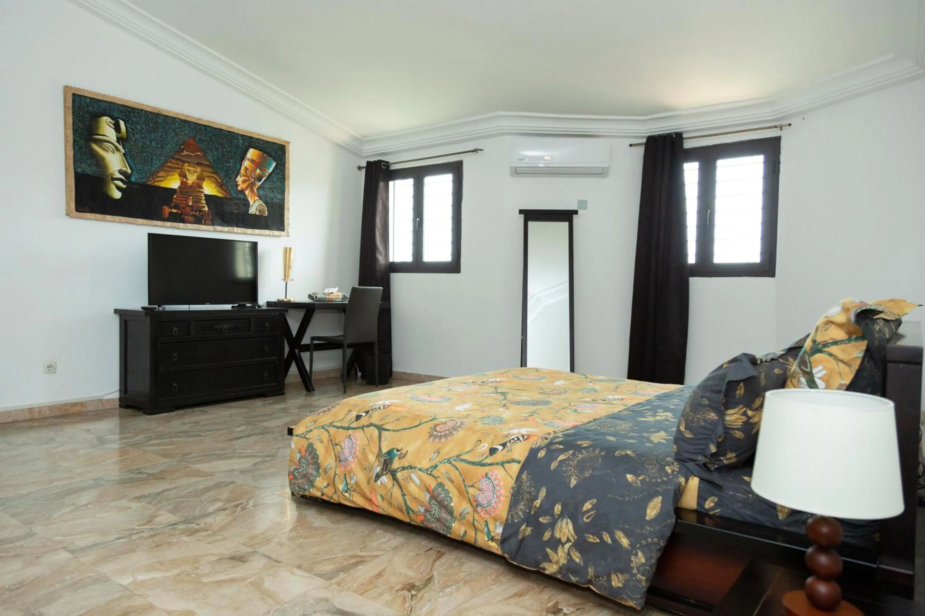 Bedroom, Bed in Villa Jaddis