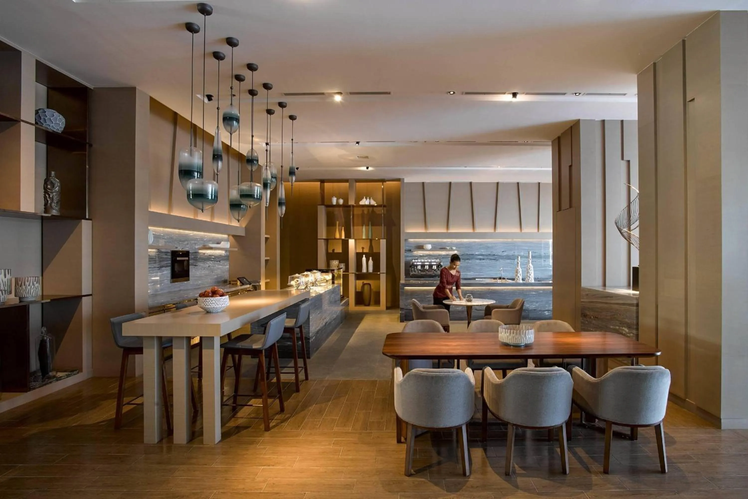 Lounge or bar in Kota Kinabalu Marriott Hotel