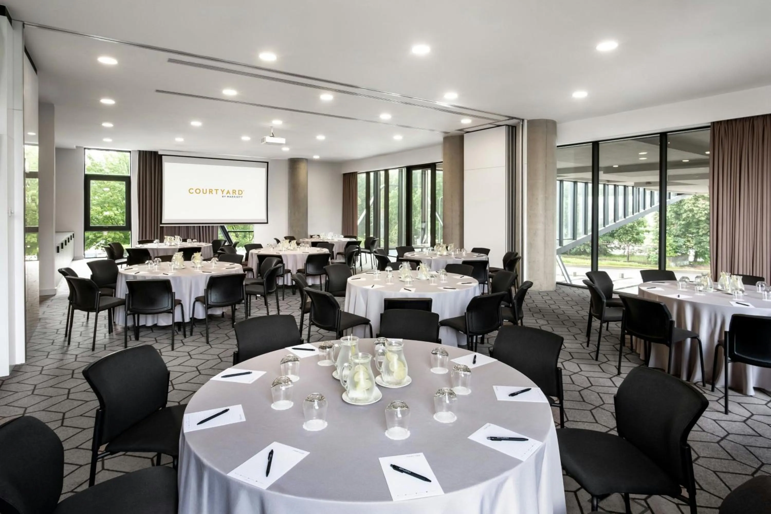 Meeting/conference room in Courtyard by Marriott Vilnius City Center