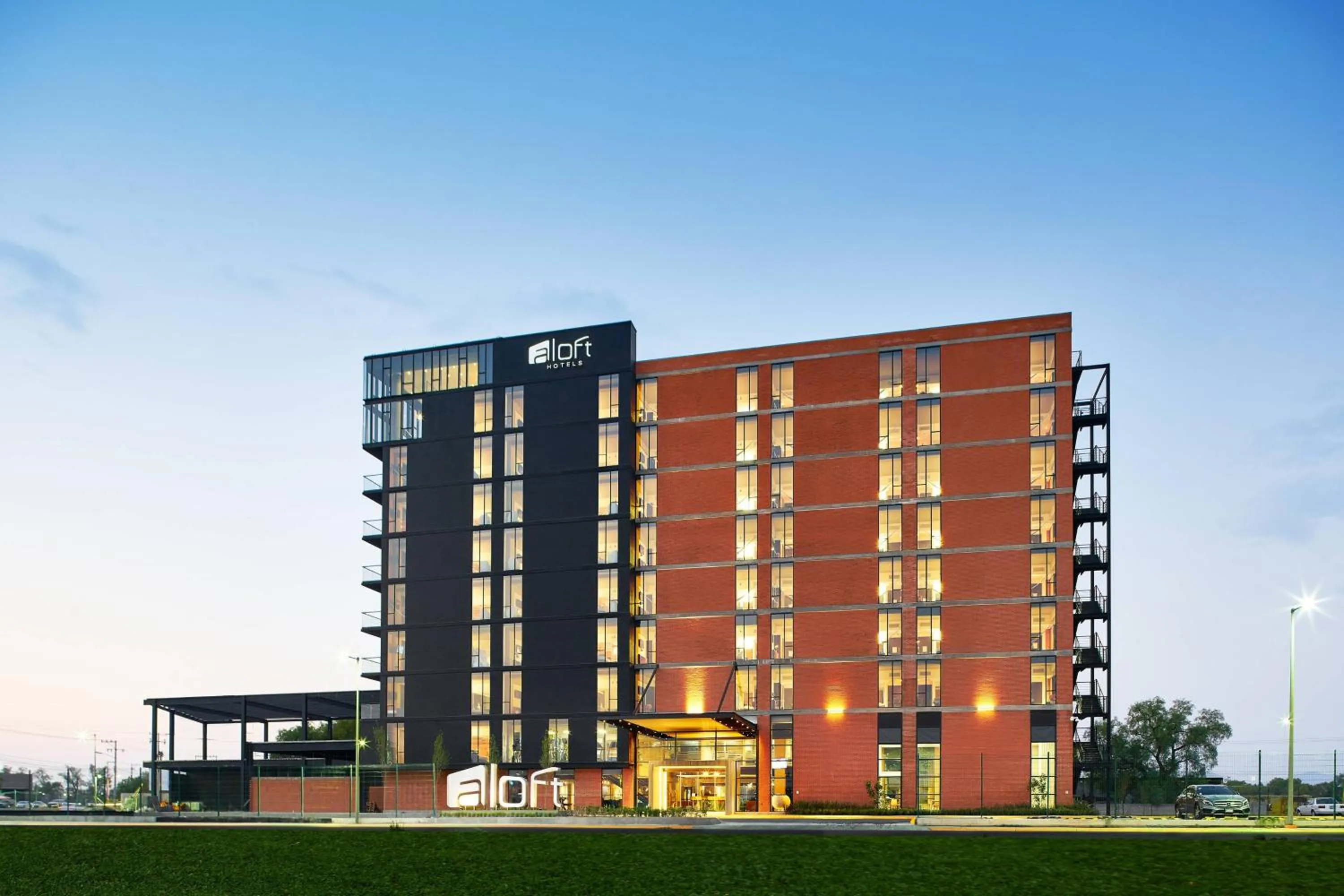 Property building in Aloft Celaya