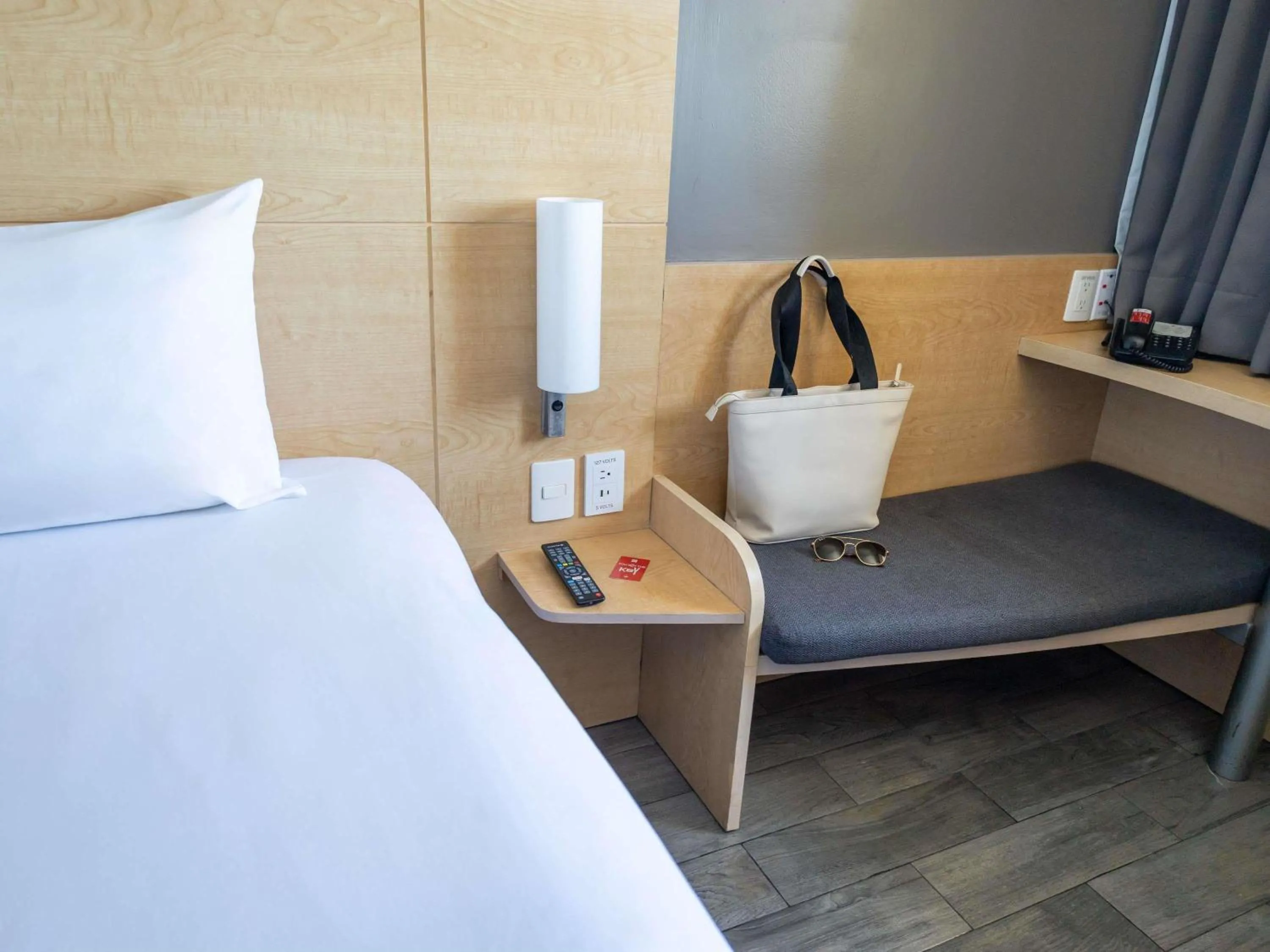 Bedroom, Bed in Ibis Merida