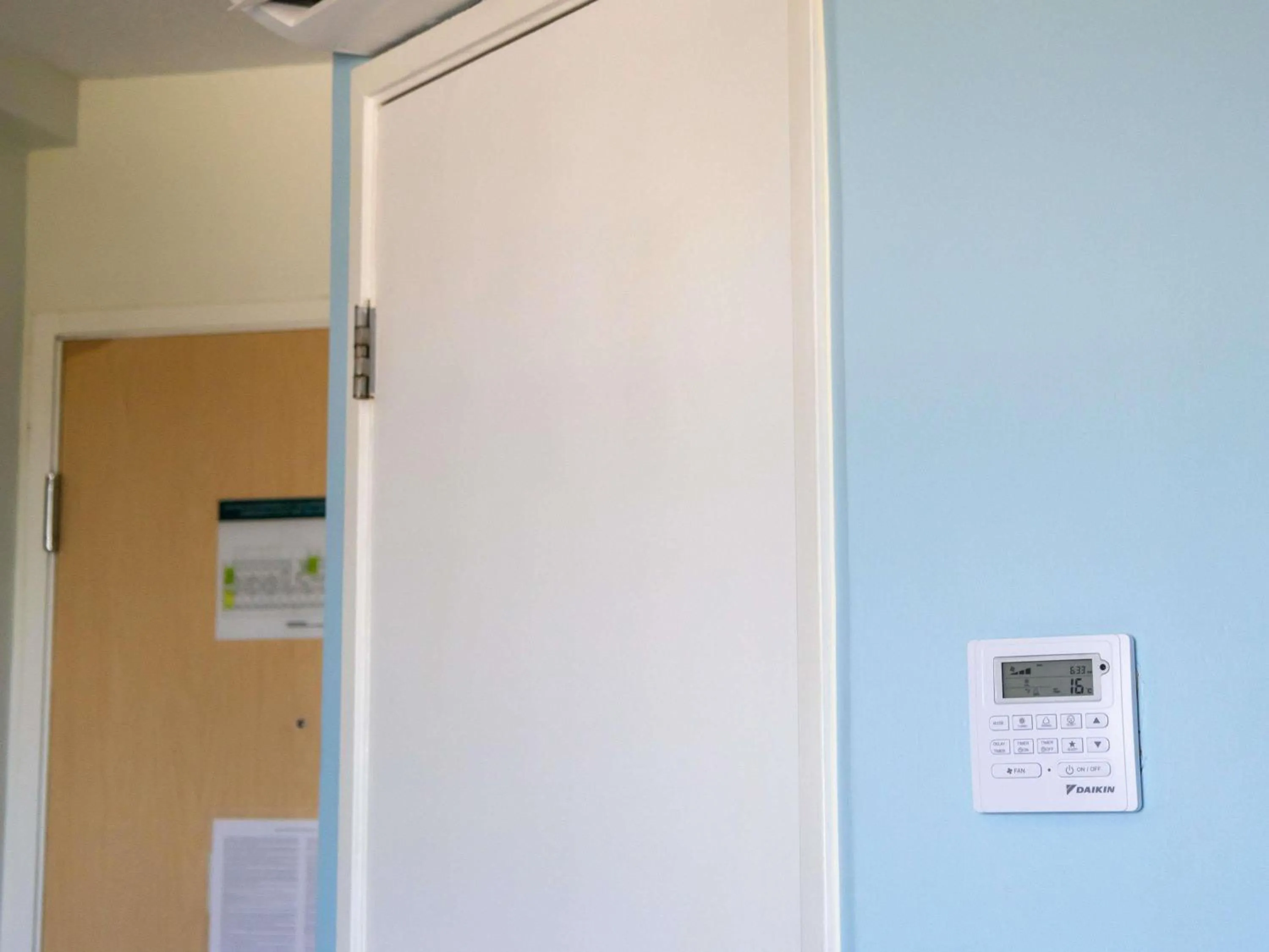 Bedroom in Ibis Merida