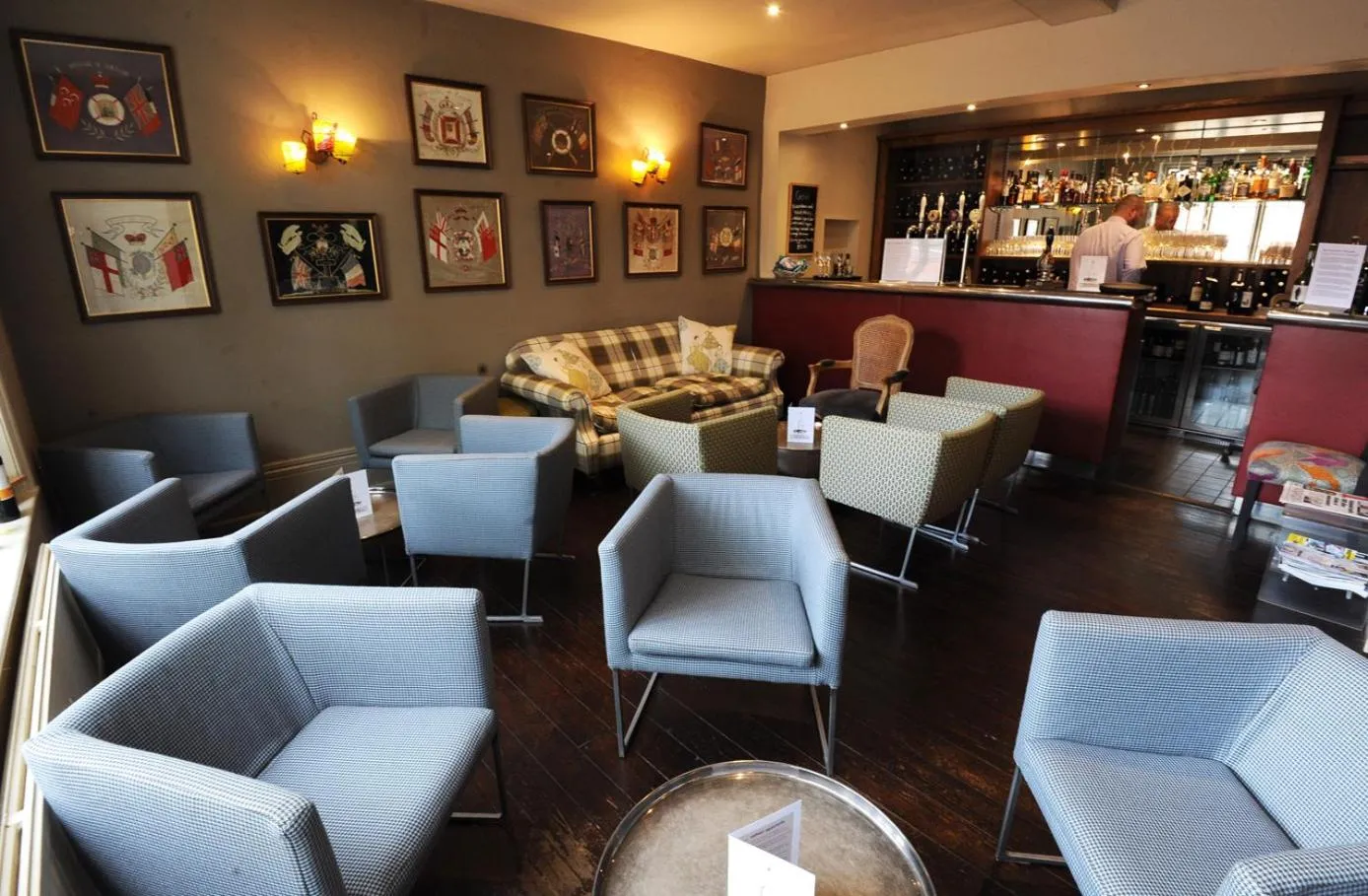 Lounge or bar in Crown and Castle