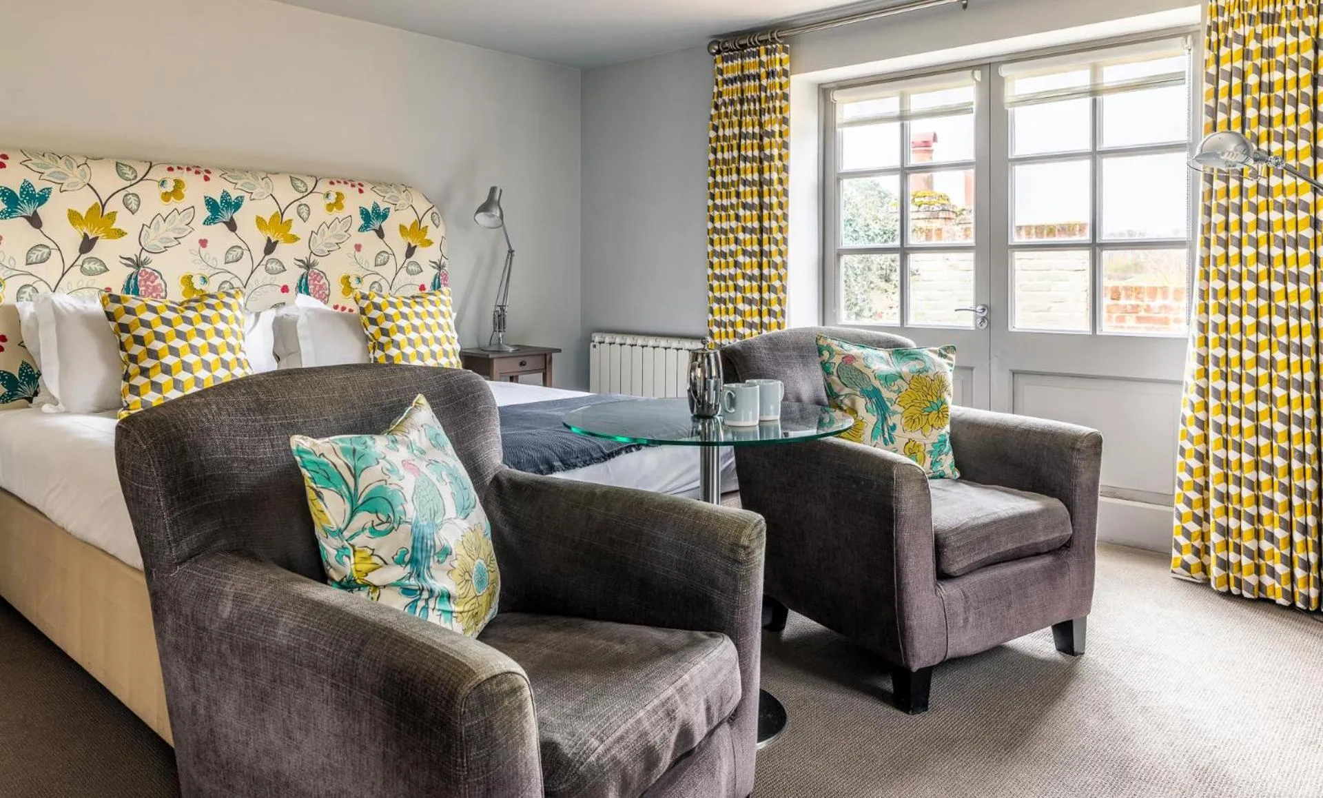 Seating area in Crown and Castle