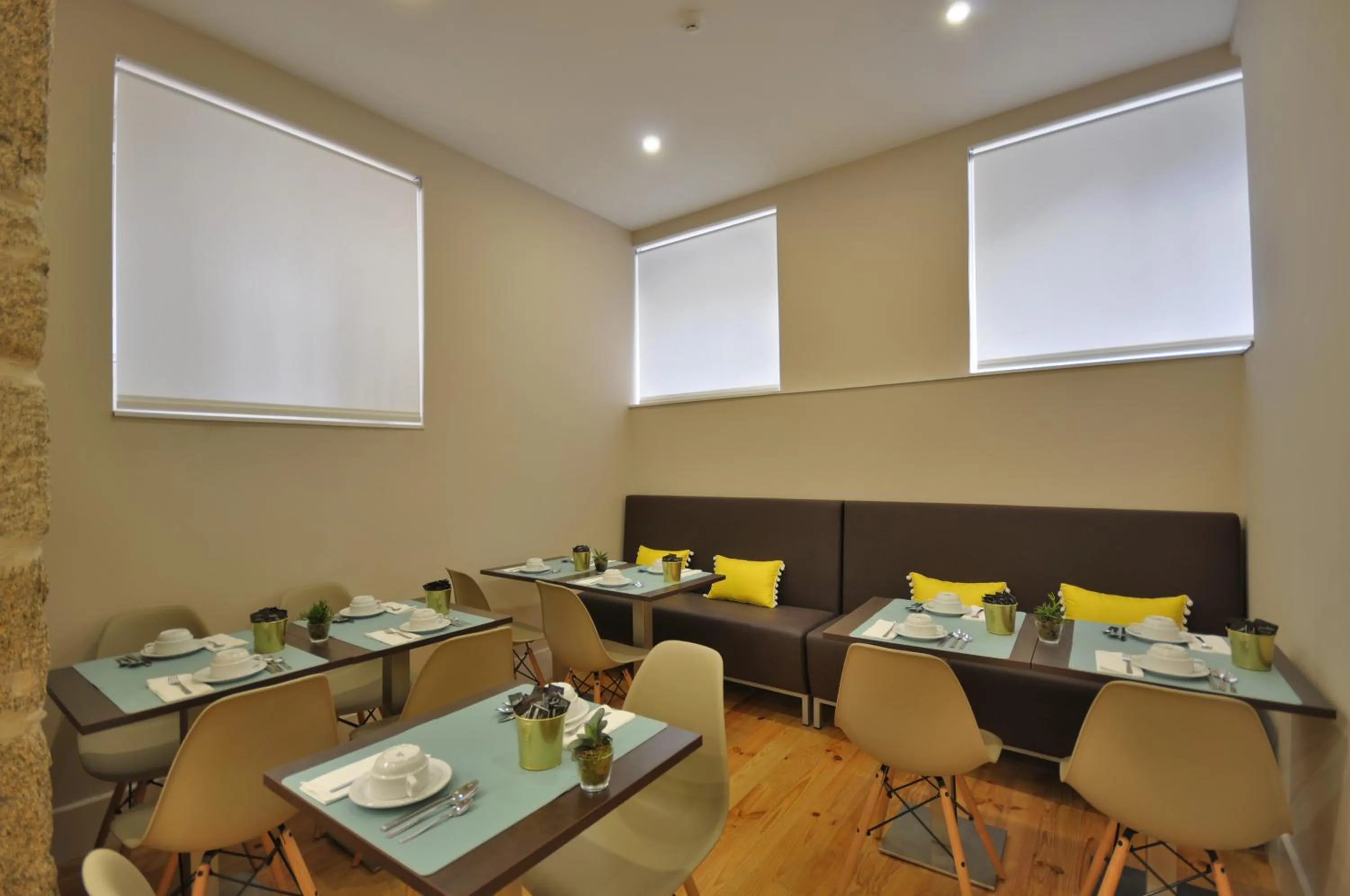 Buffet breakfast in Porto Charming Hotel