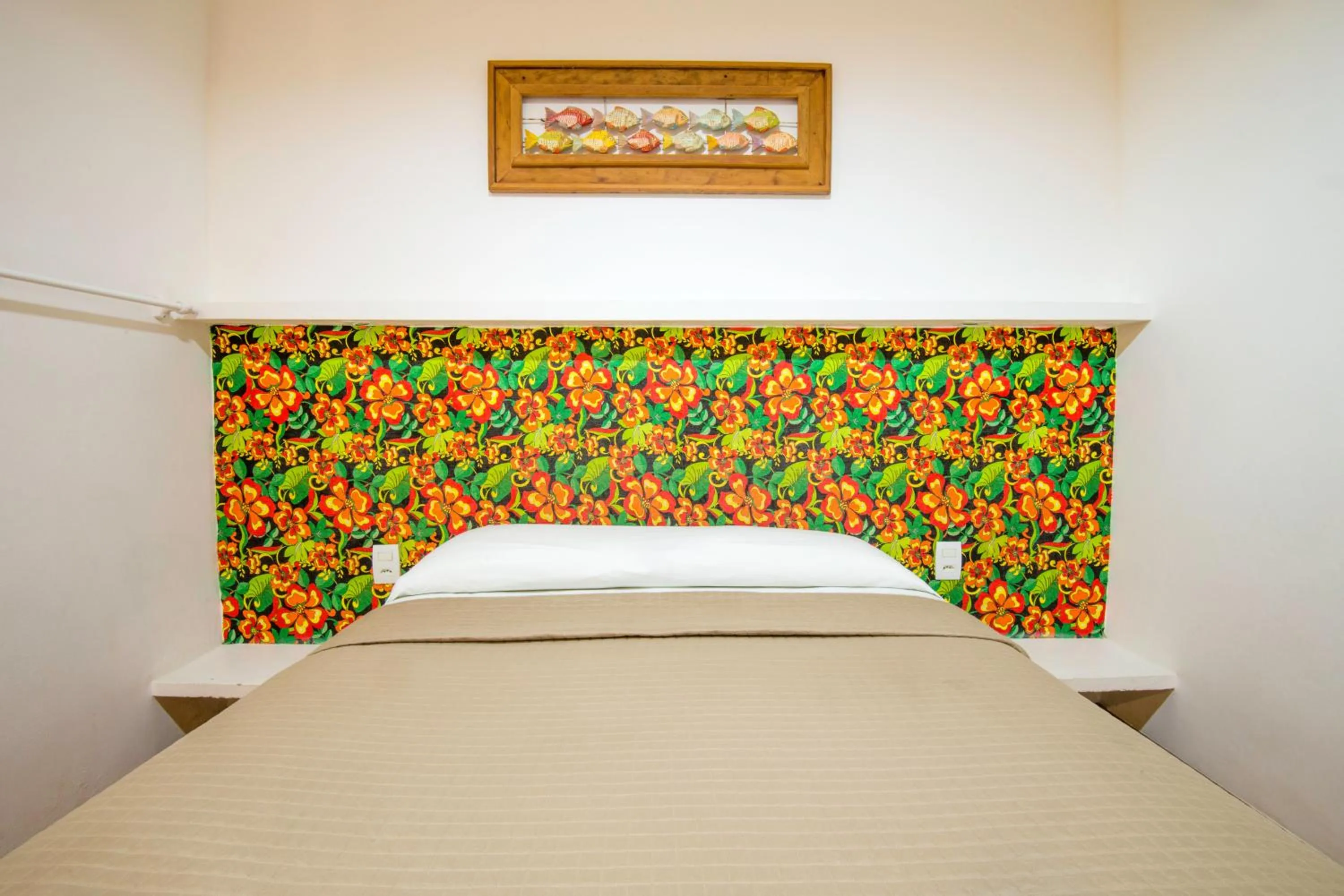 Photo of the whole room, Bed in Pousada Bahia Brasil