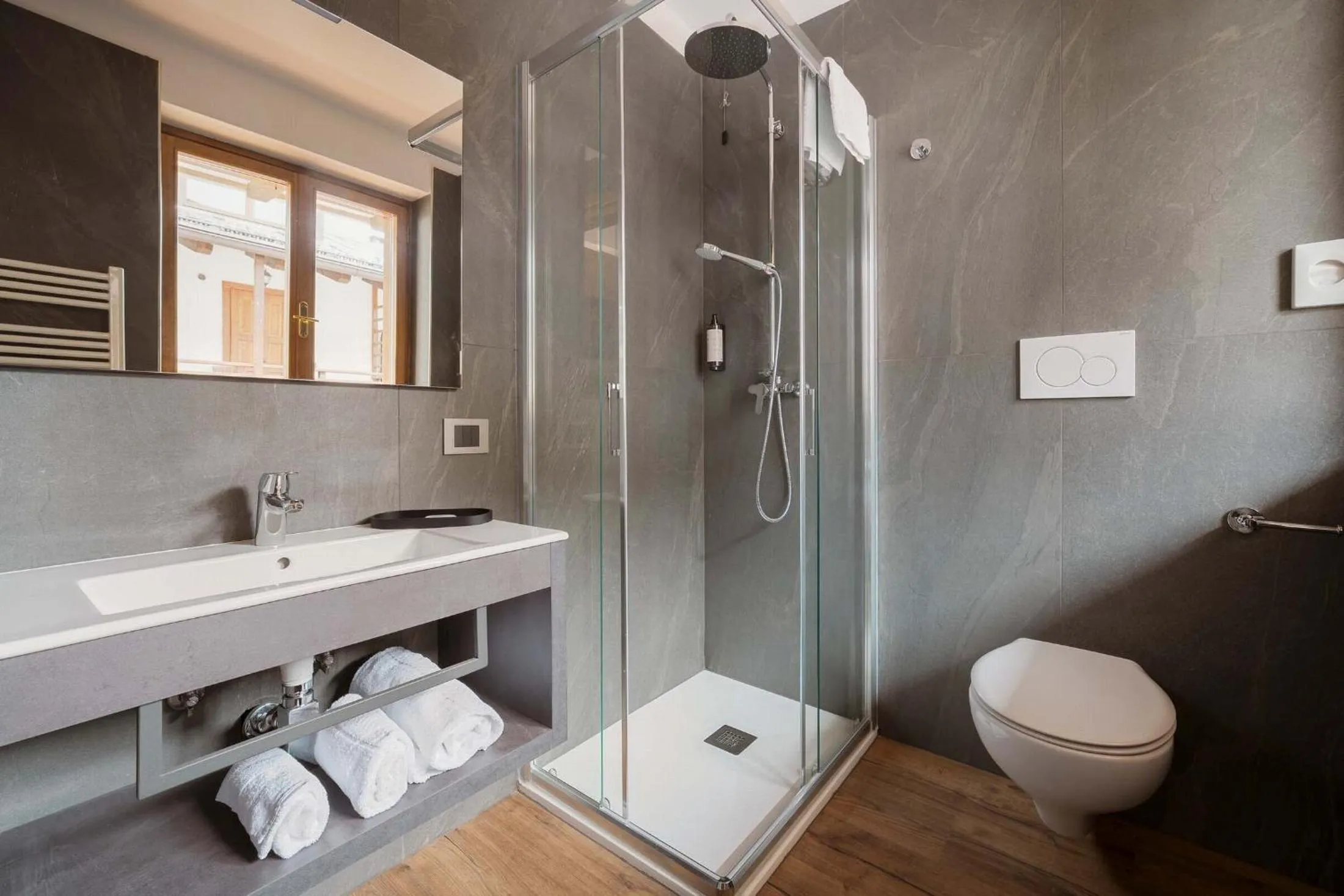 Toilet in Best Western Hotel Nevada