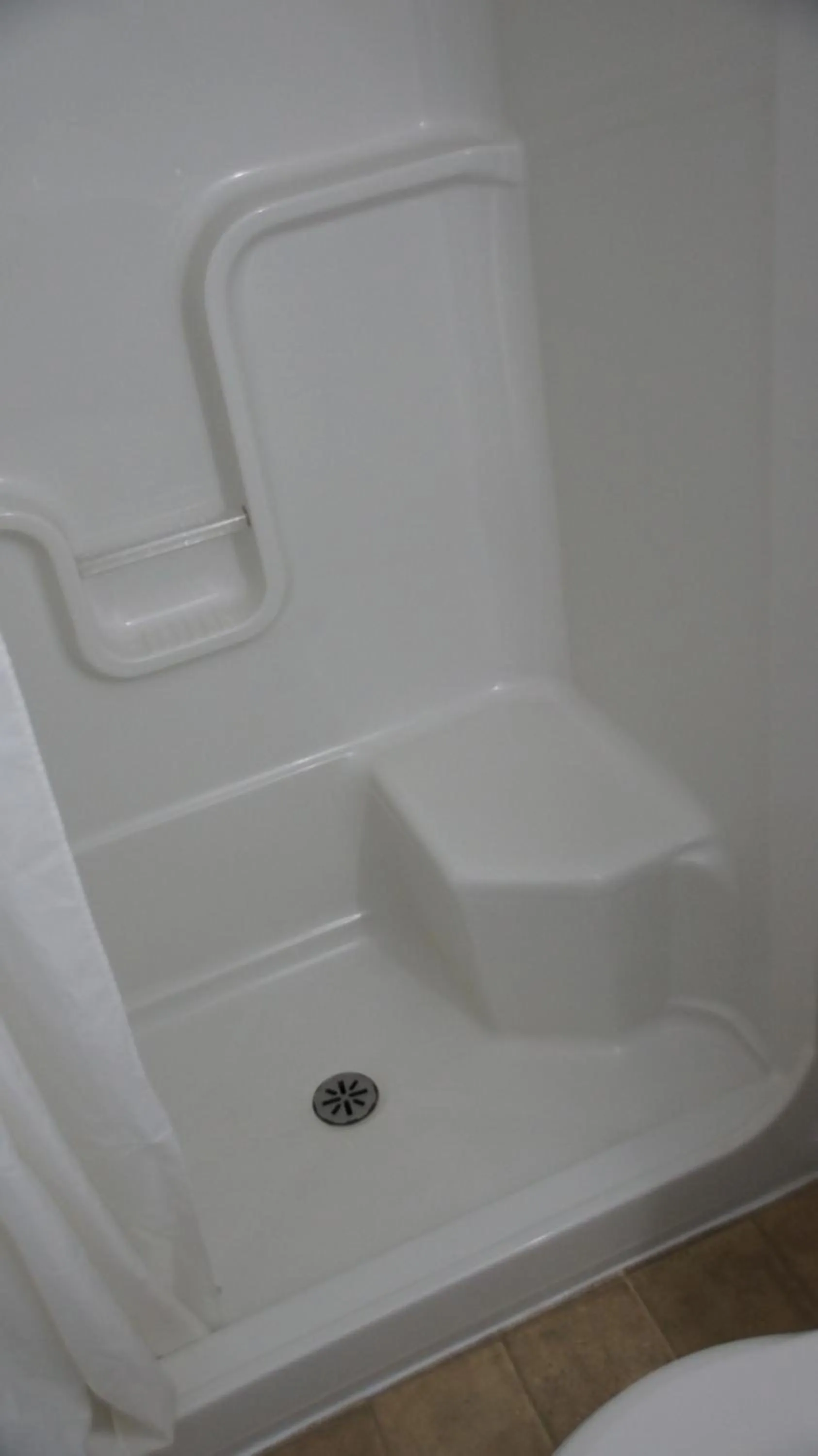 Bathroom in Robyn's Motel