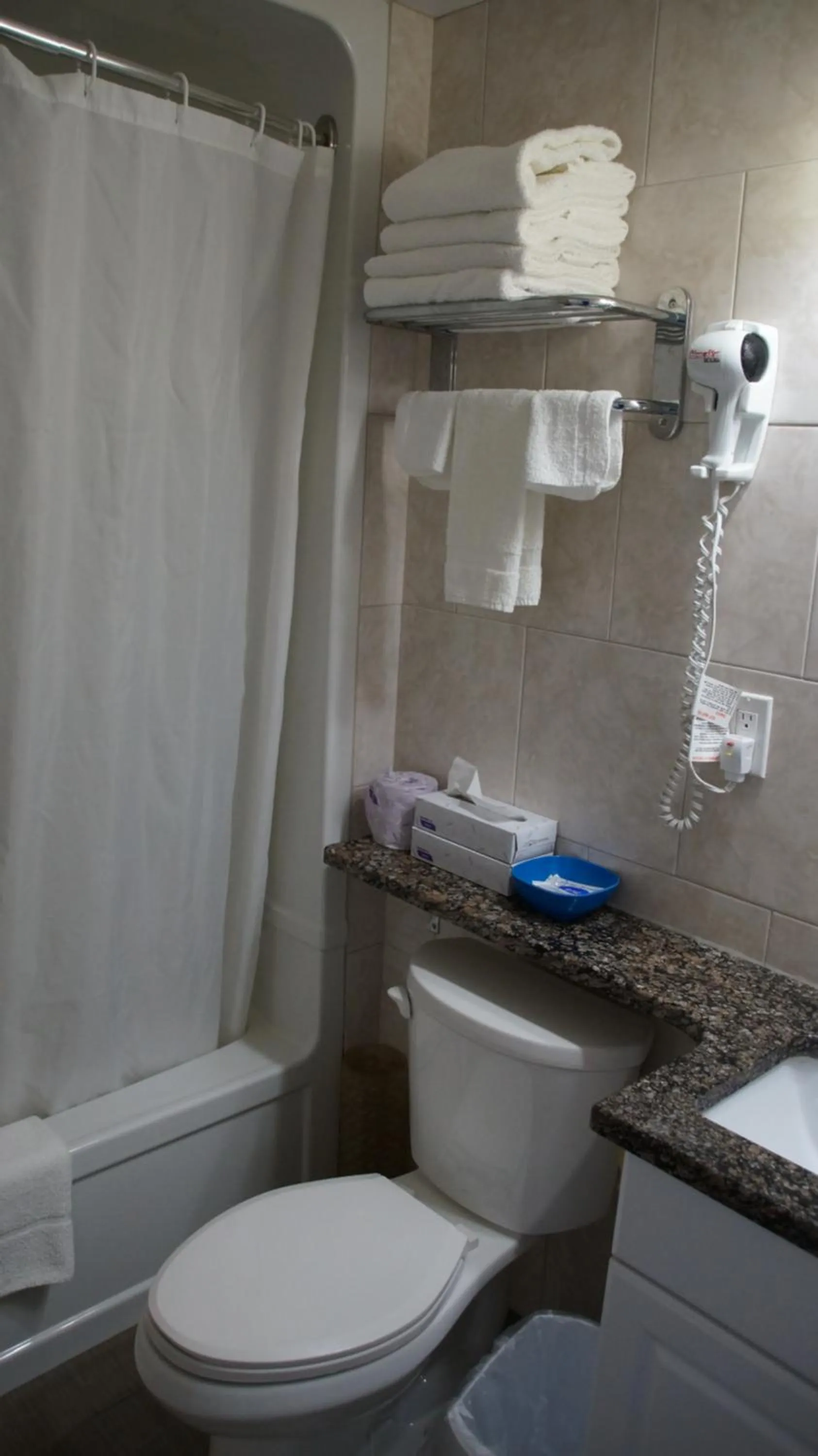 Bathroom in Robyn's Motel