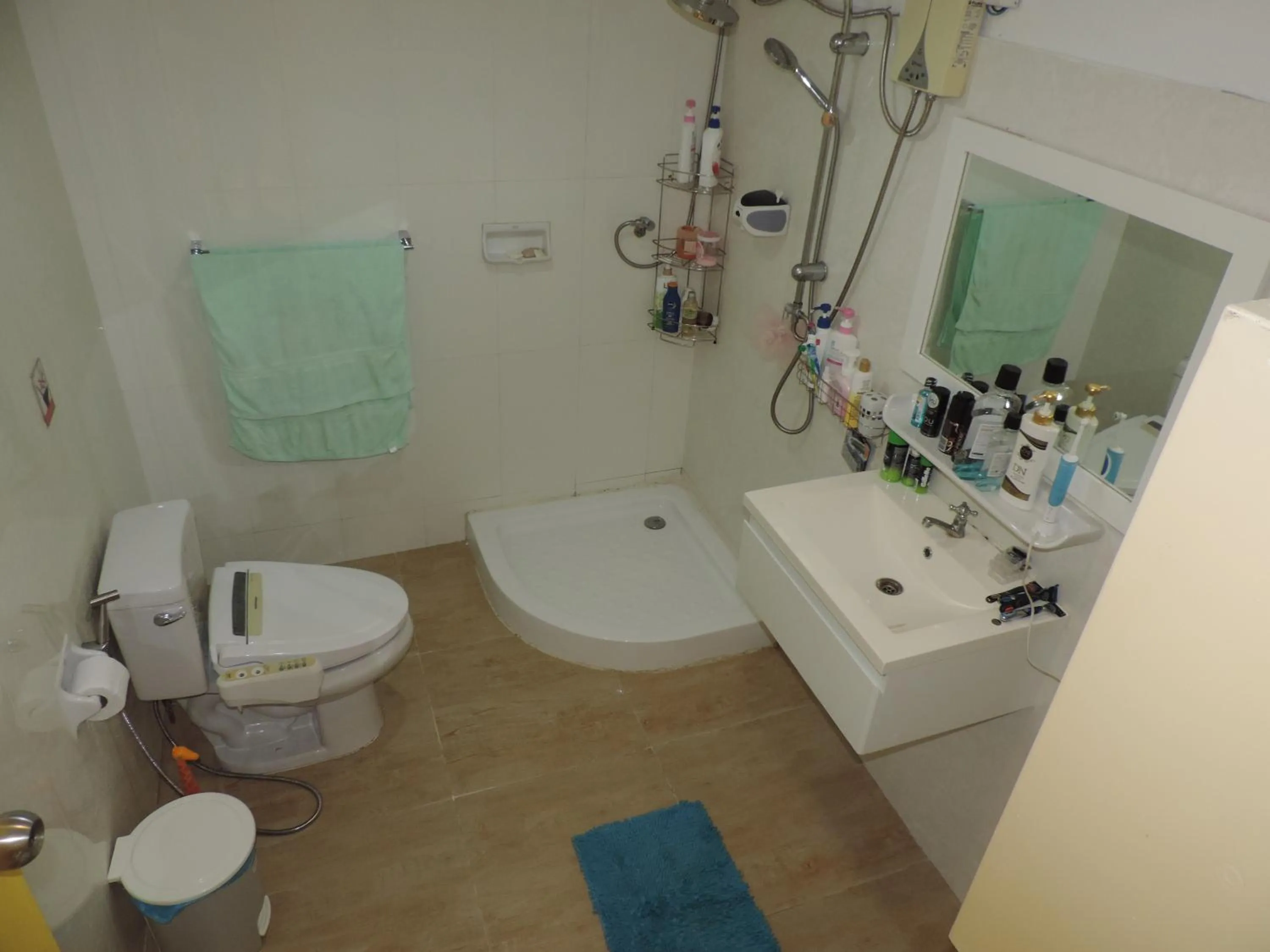 Toilet in Blue Paradise Residence