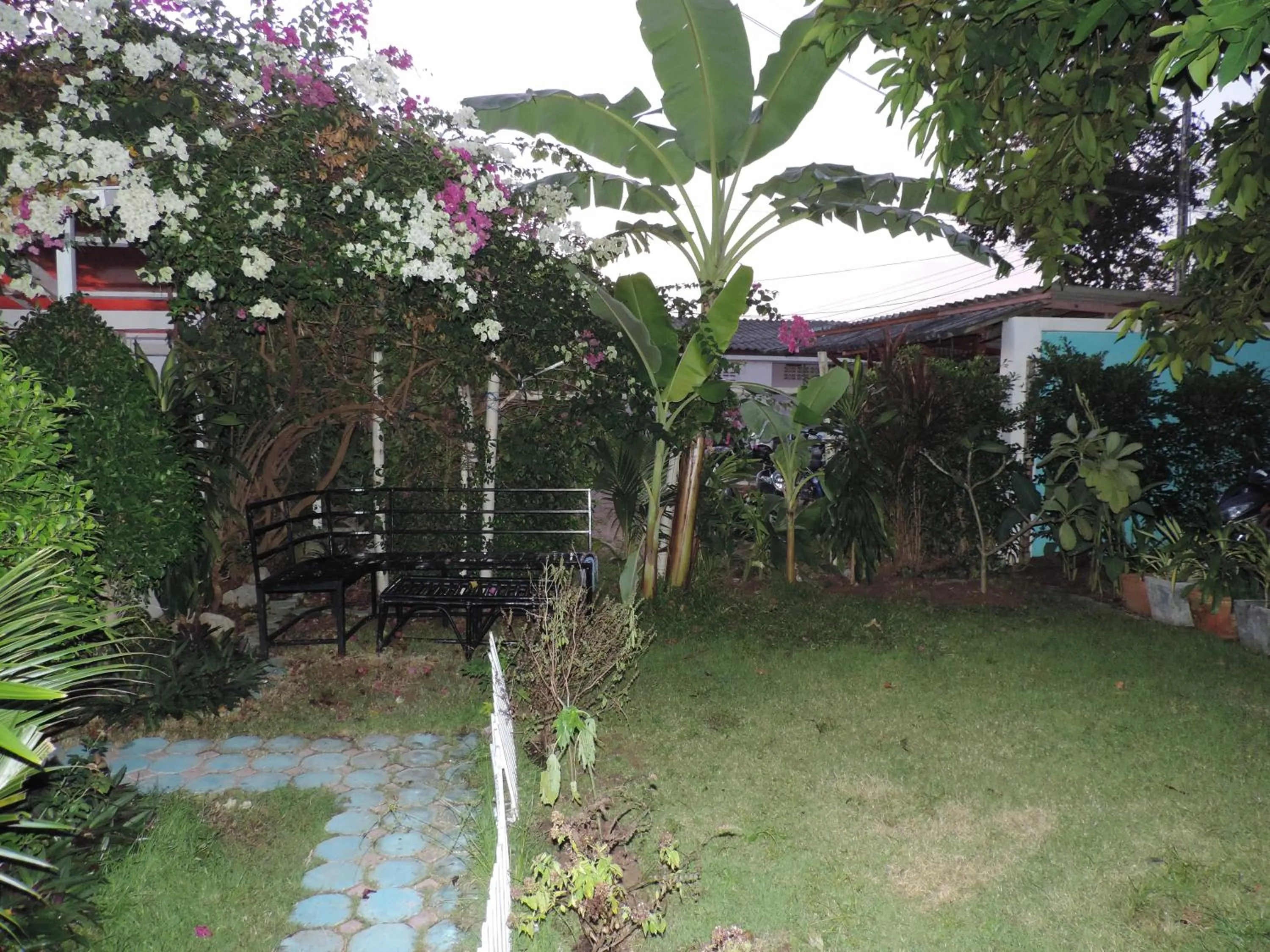 Night in Blue Paradise Residence