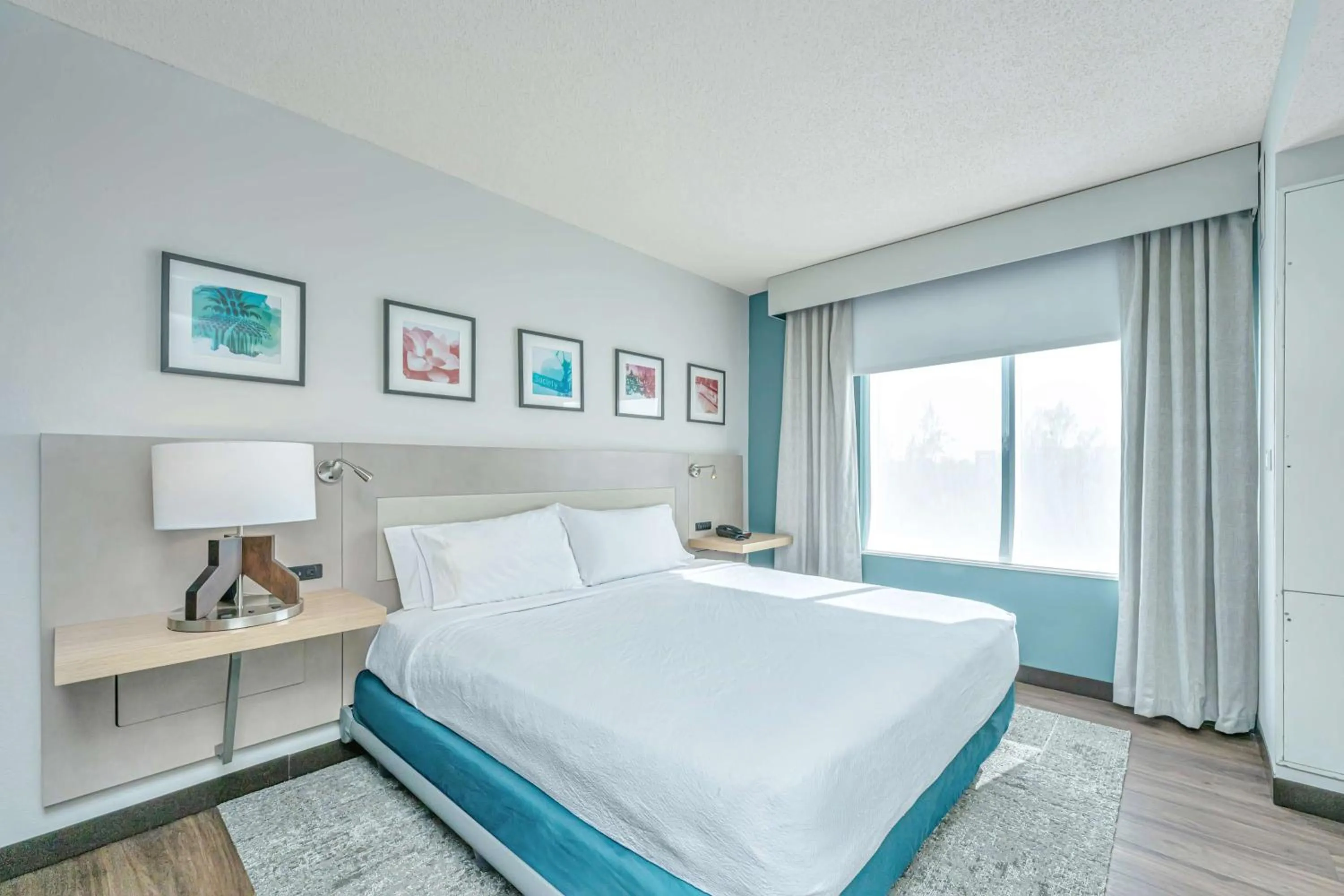 Bed in Hilton Garden Inn Charleston Airport