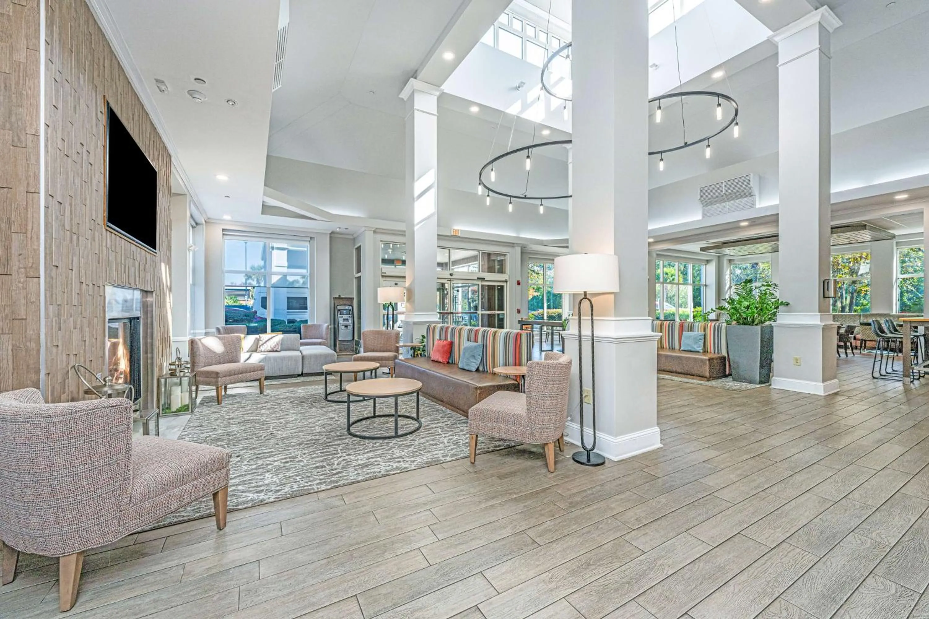 Lobby or reception in Hilton Garden Inn Charleston Airport