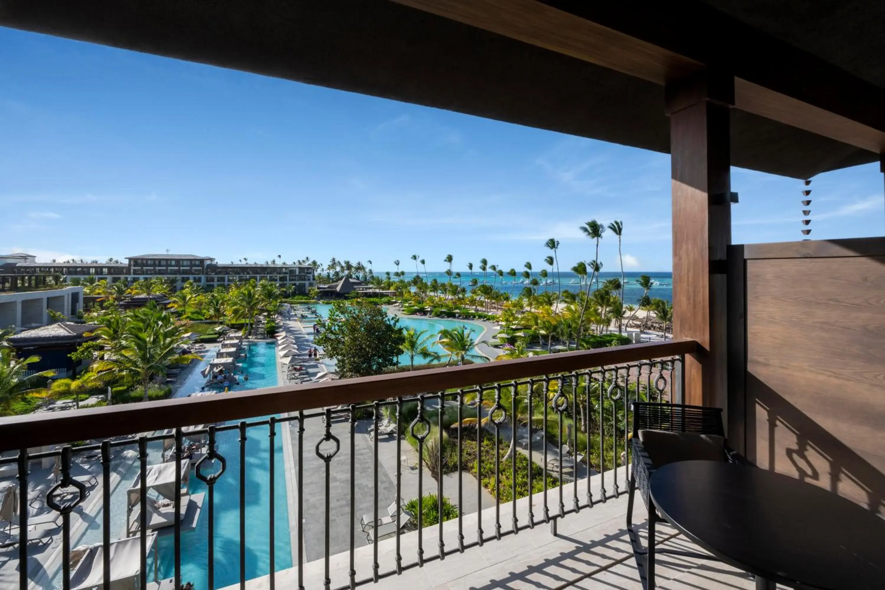 Unique King - single occupancy - Ocean View Junior Suite in Unique Club at Lopesan Costa Bávaro Resort Unique King - single occupancy - Ocean View Junior Suite in Unique Club at Lopesan Costa Bávaro Resort