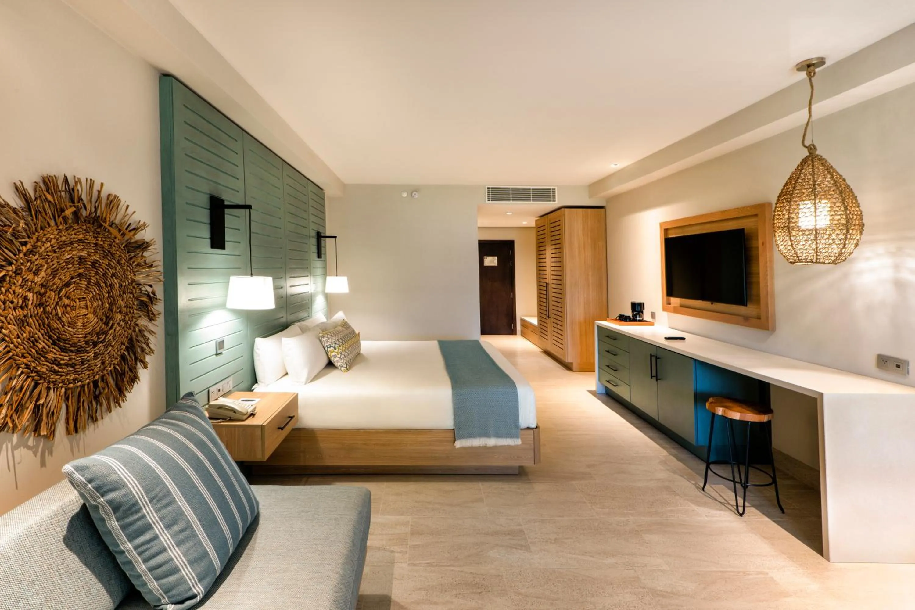 Bed in Unique Club at Lopesan Costa Bávaro Resort