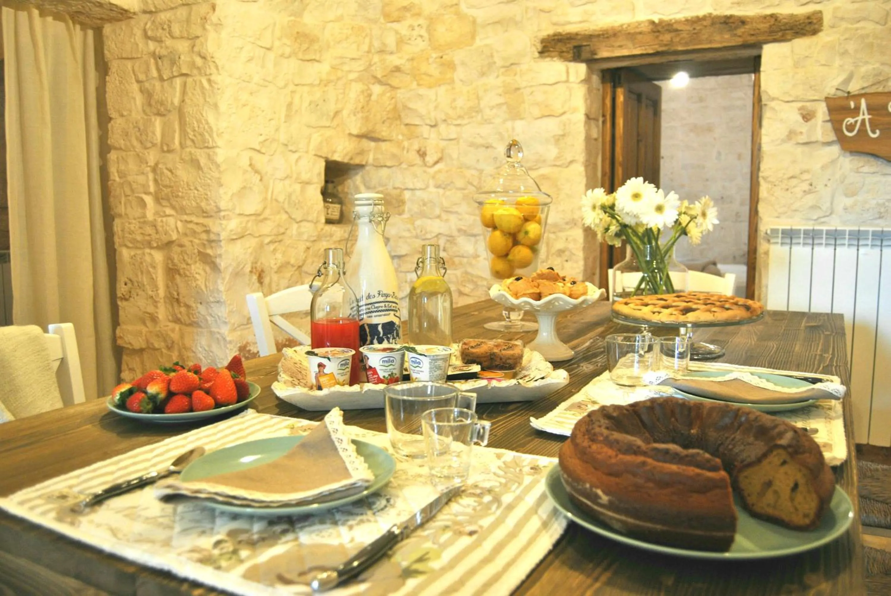 Continental breakfast in Trulli Sciummo Relais