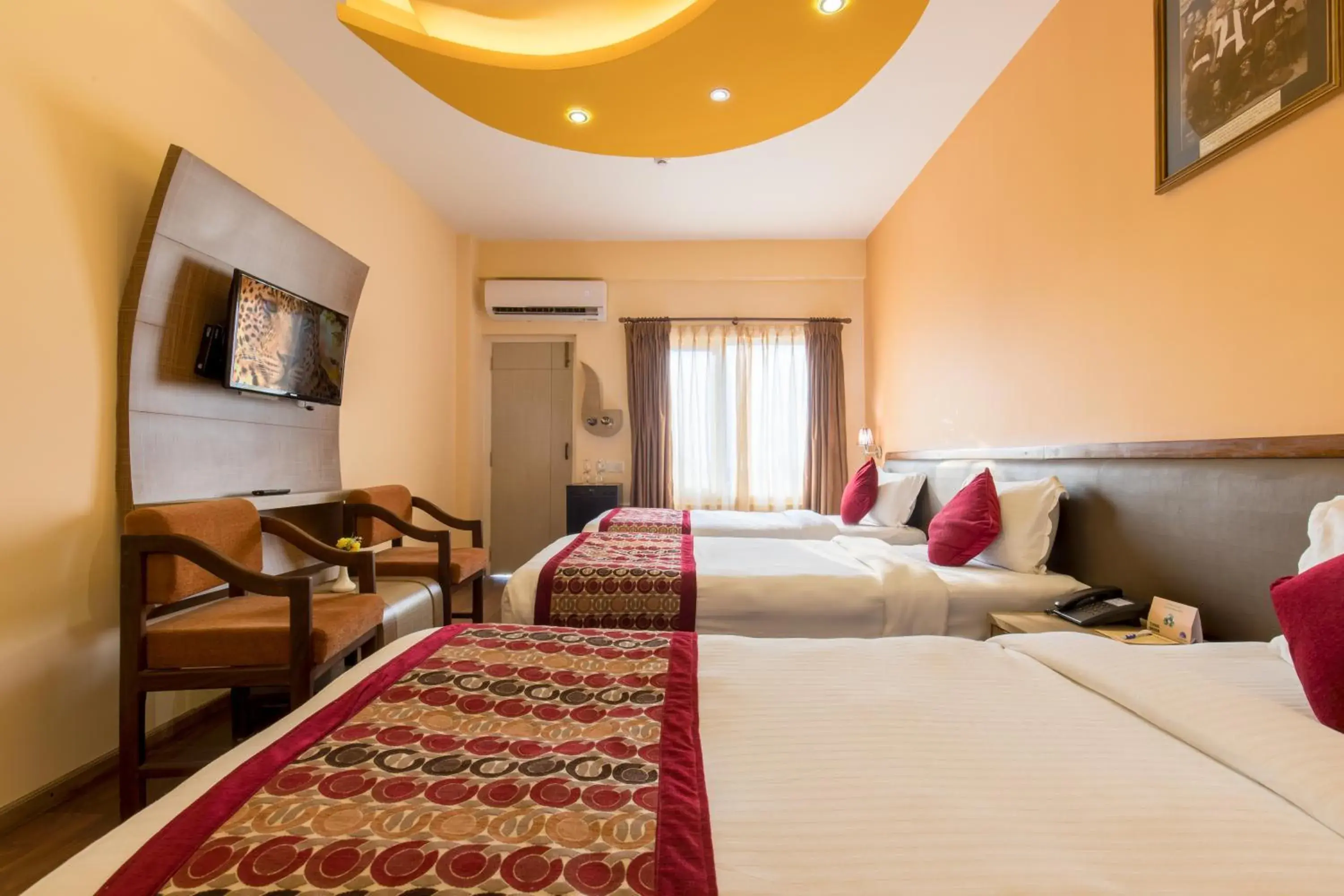 Deluxe Family Room with 24 hours Check-In, 20% off on First Spa Treatment & One-Way Complimentary Airport Transfer - single occupancy in Hotel Moonlight Deluxe Family Room with 24 hours Check-In, 20% off on First Spa Treatment & One-Way Complimentary Airport Transfer - single occupancy in Hotel Moonlight