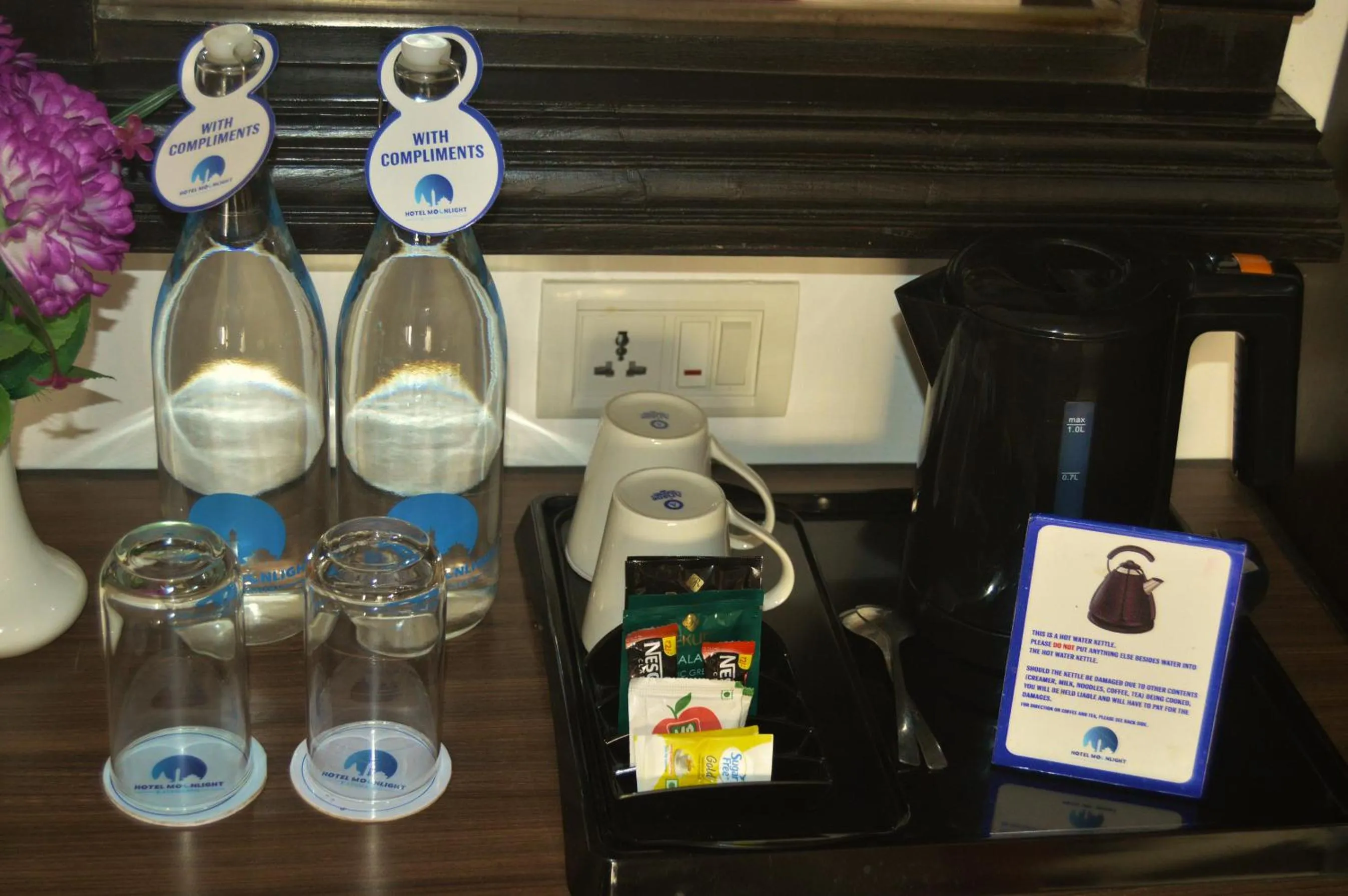 Coffee/tea facilities in Hotel Moonlight