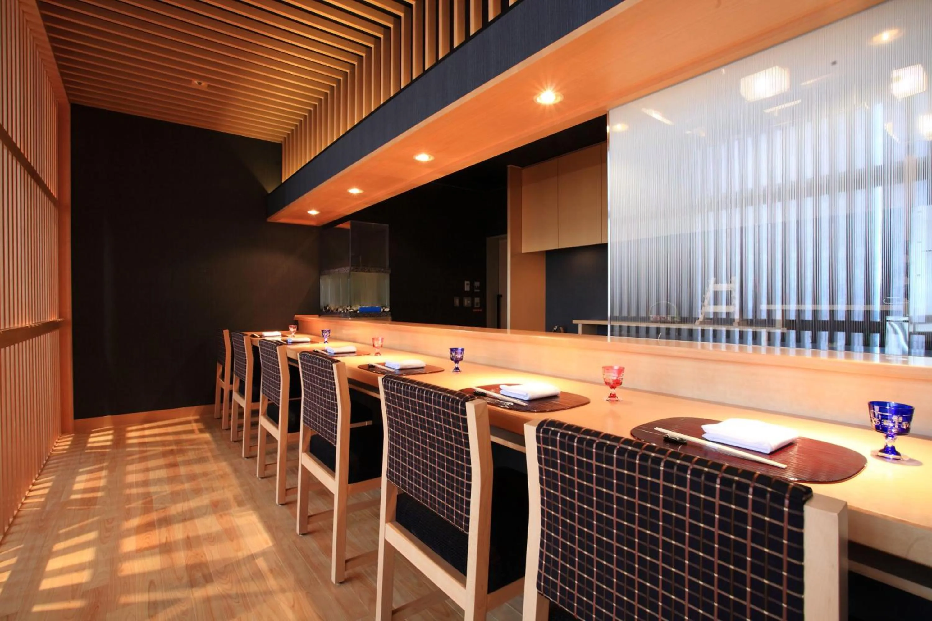 Restaurant/places to eat in Hotel Monterey Grasmere Osaka