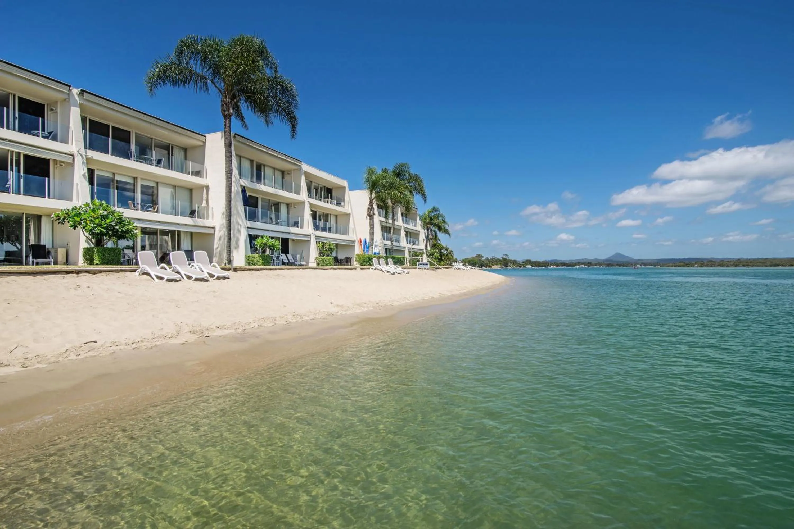 Property building in Noosa Harbour Resort