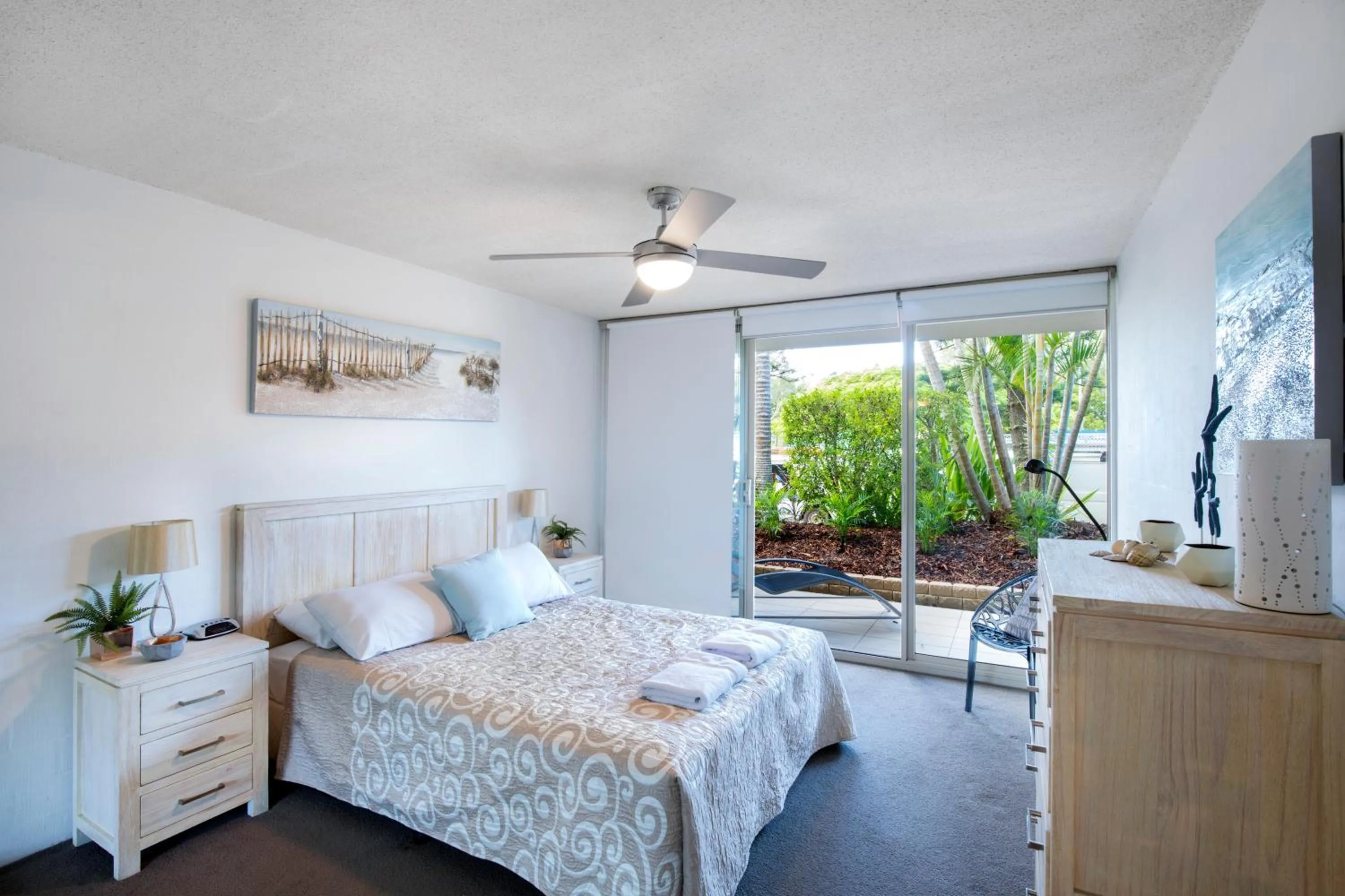 Bed in Noosa Harbour Resort