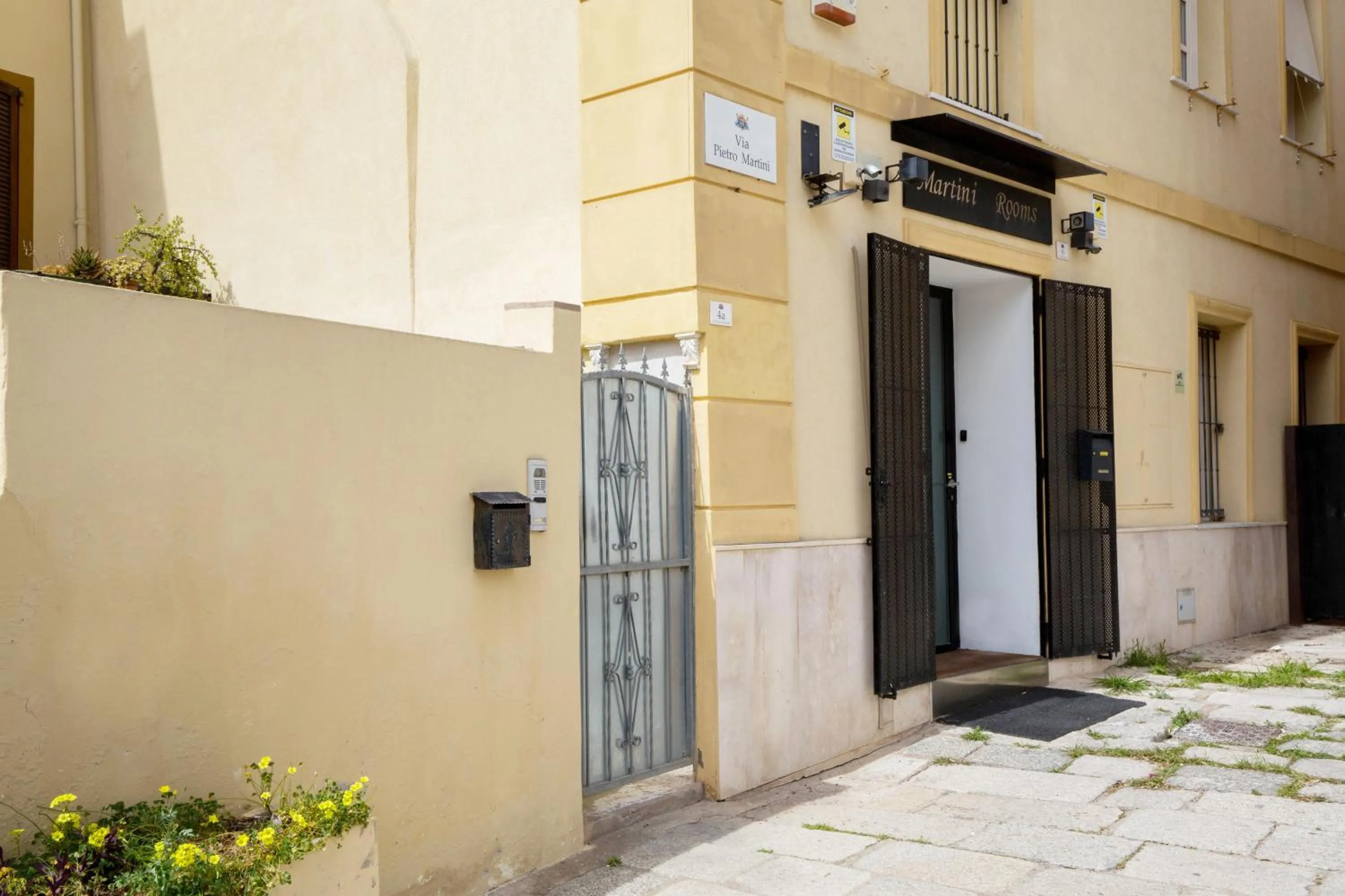 Facade/entrance in Martini Rooms Castello