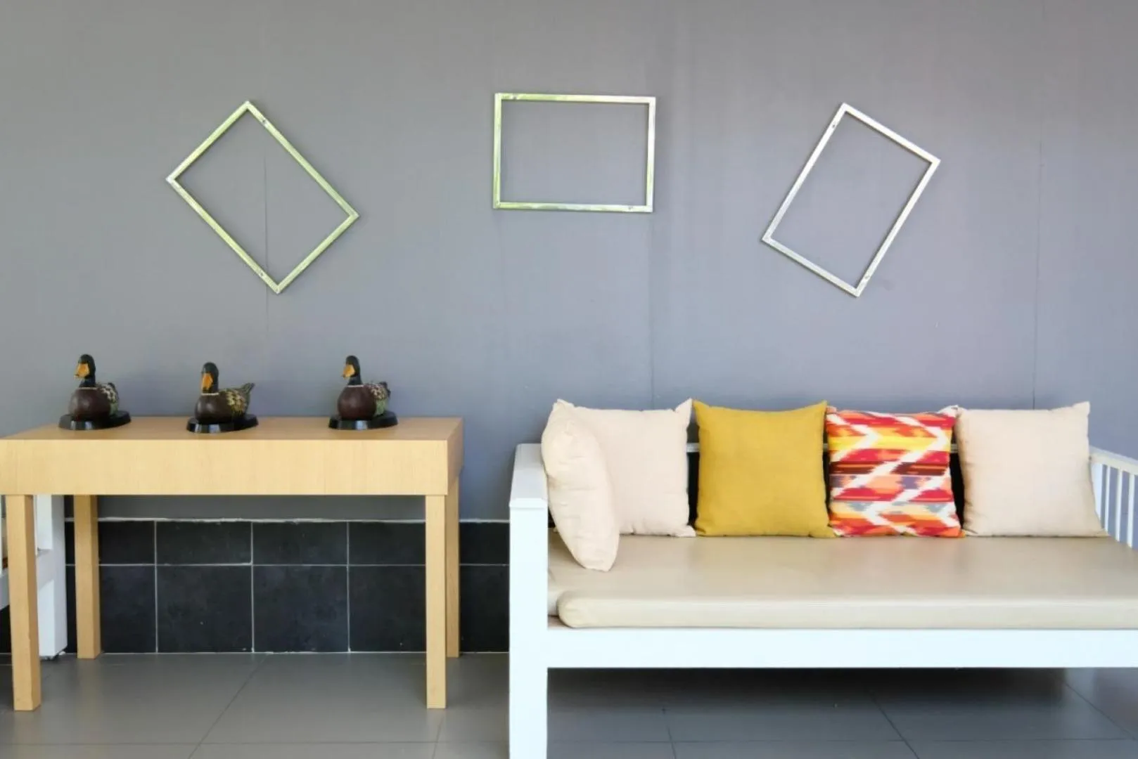 Seating area in Jomtien Plaza Residence