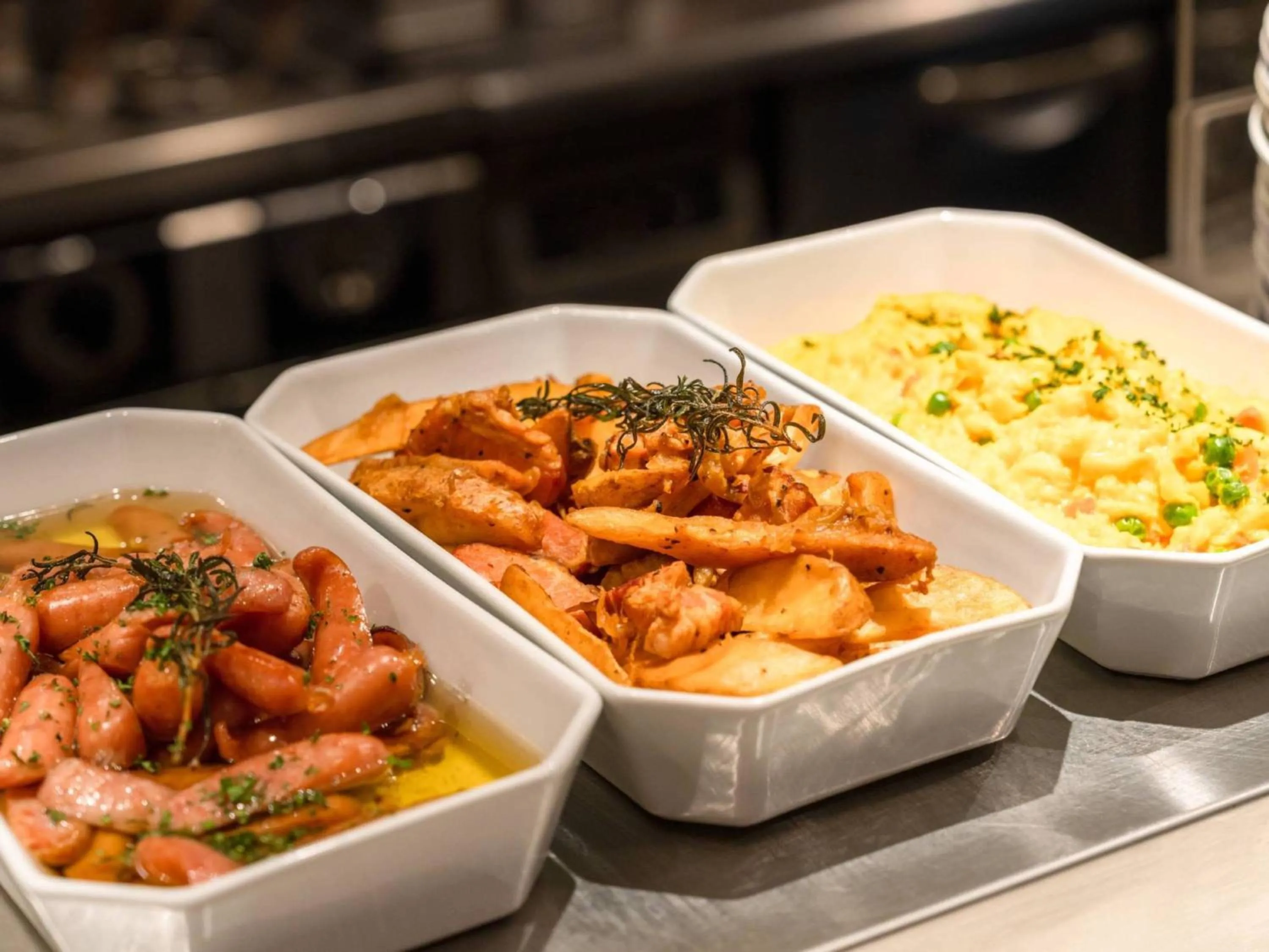 Restaurant/places to eat in Hotel Resol Ikebukuro