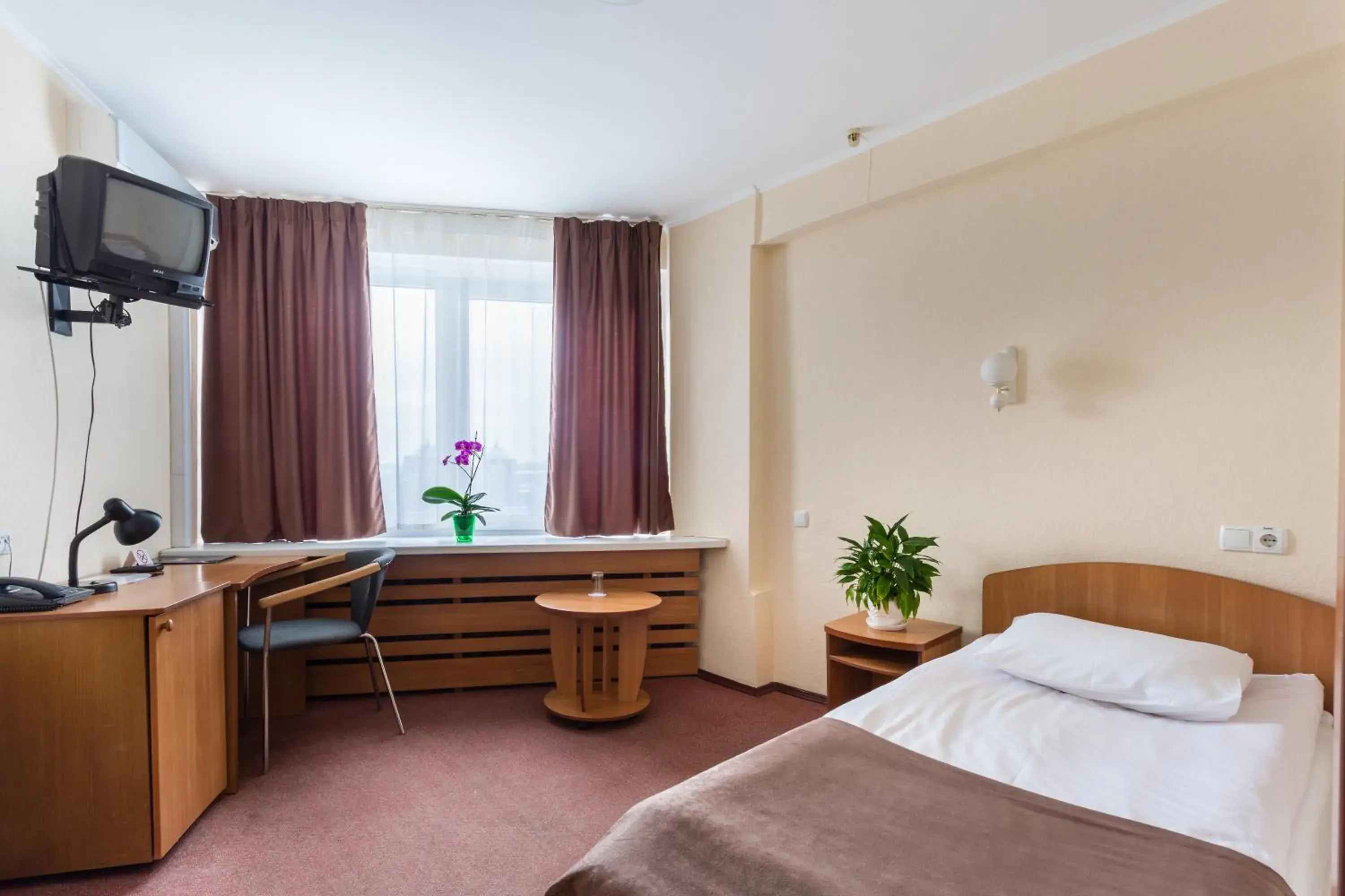 Economy Single Room in Tourist Hotel Complex Economy Single Room in Tourist Hotel Complex