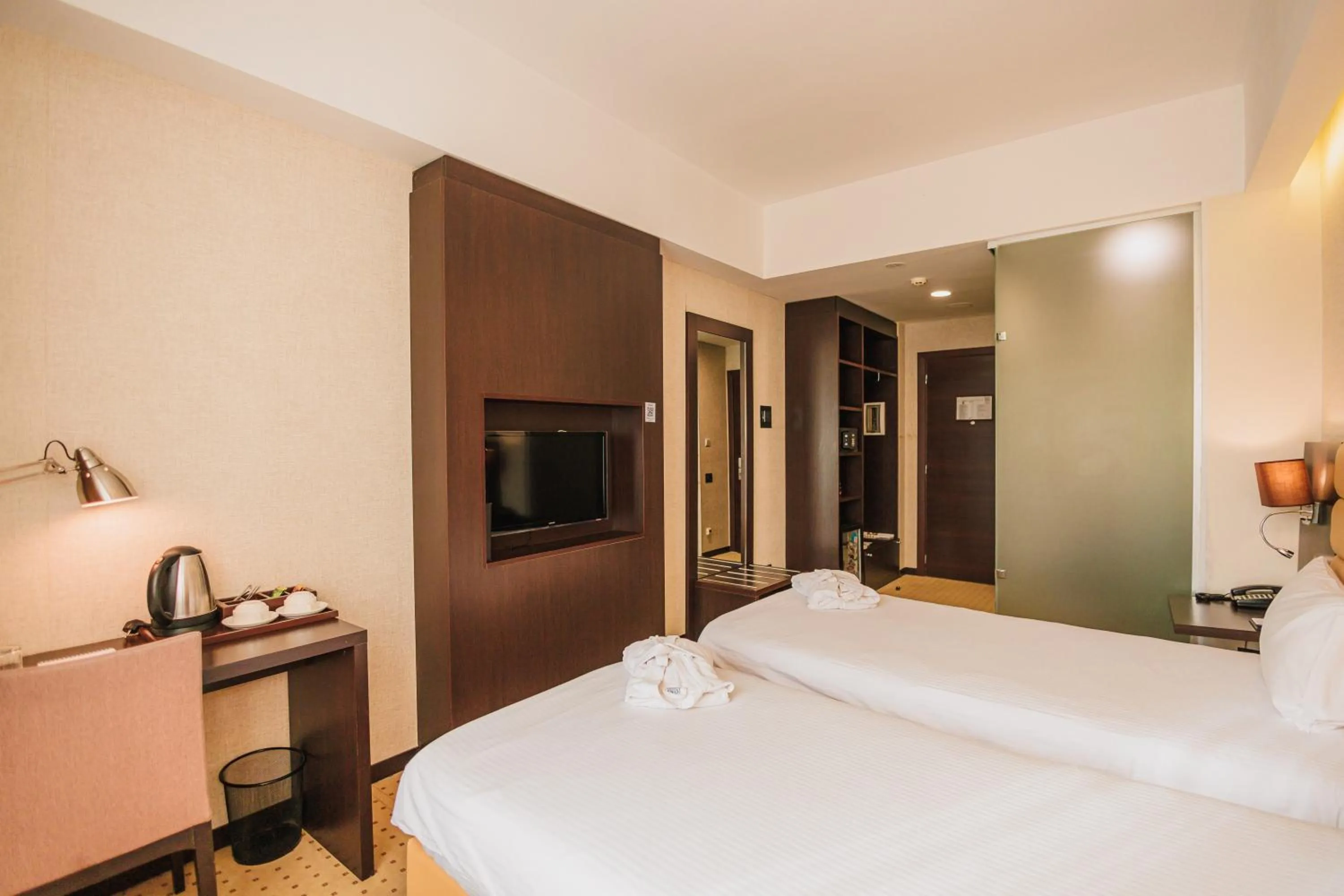 Bed in Comfort Hotel Astana