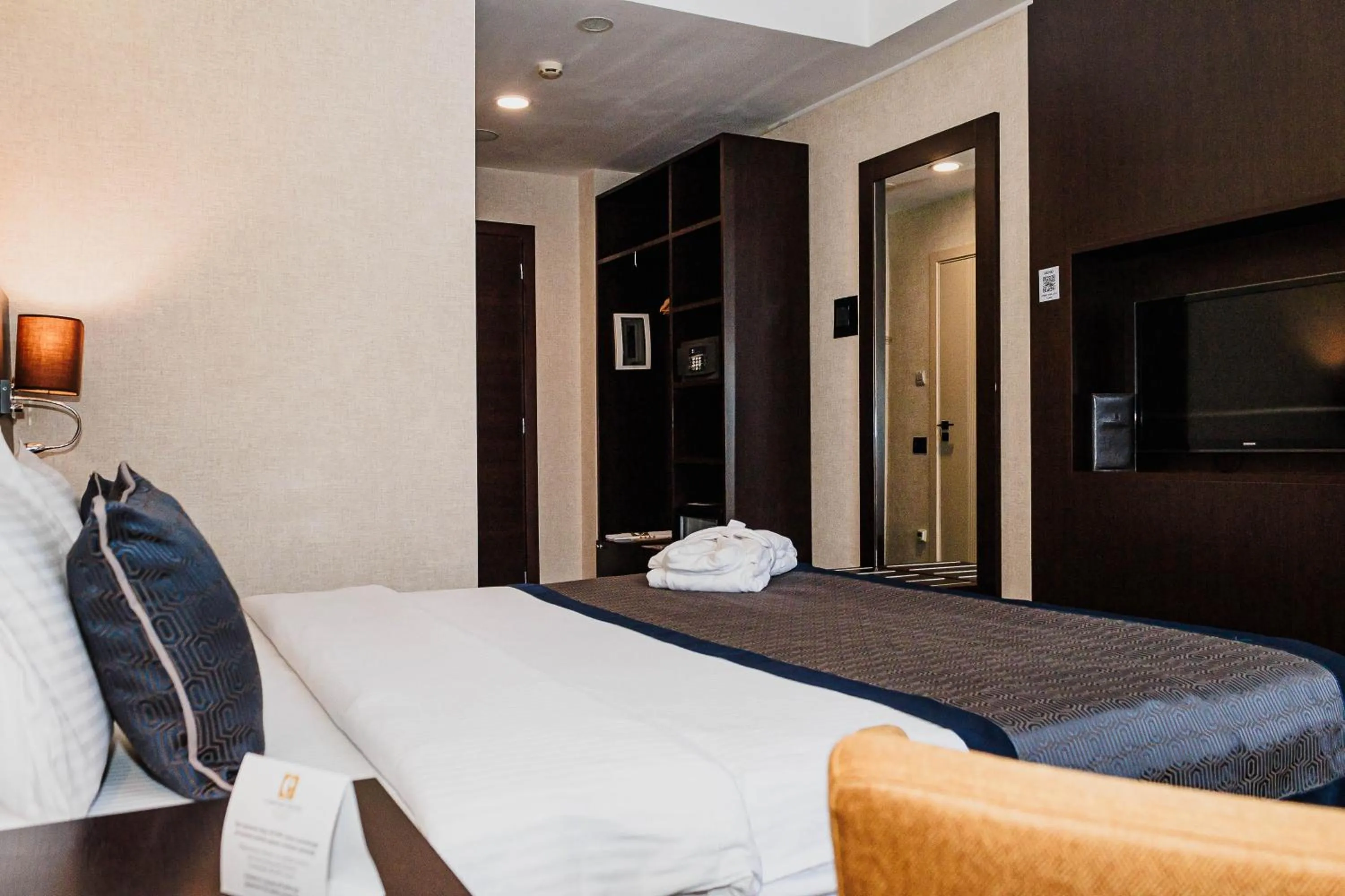 Bed in Comfort Hotel Astana