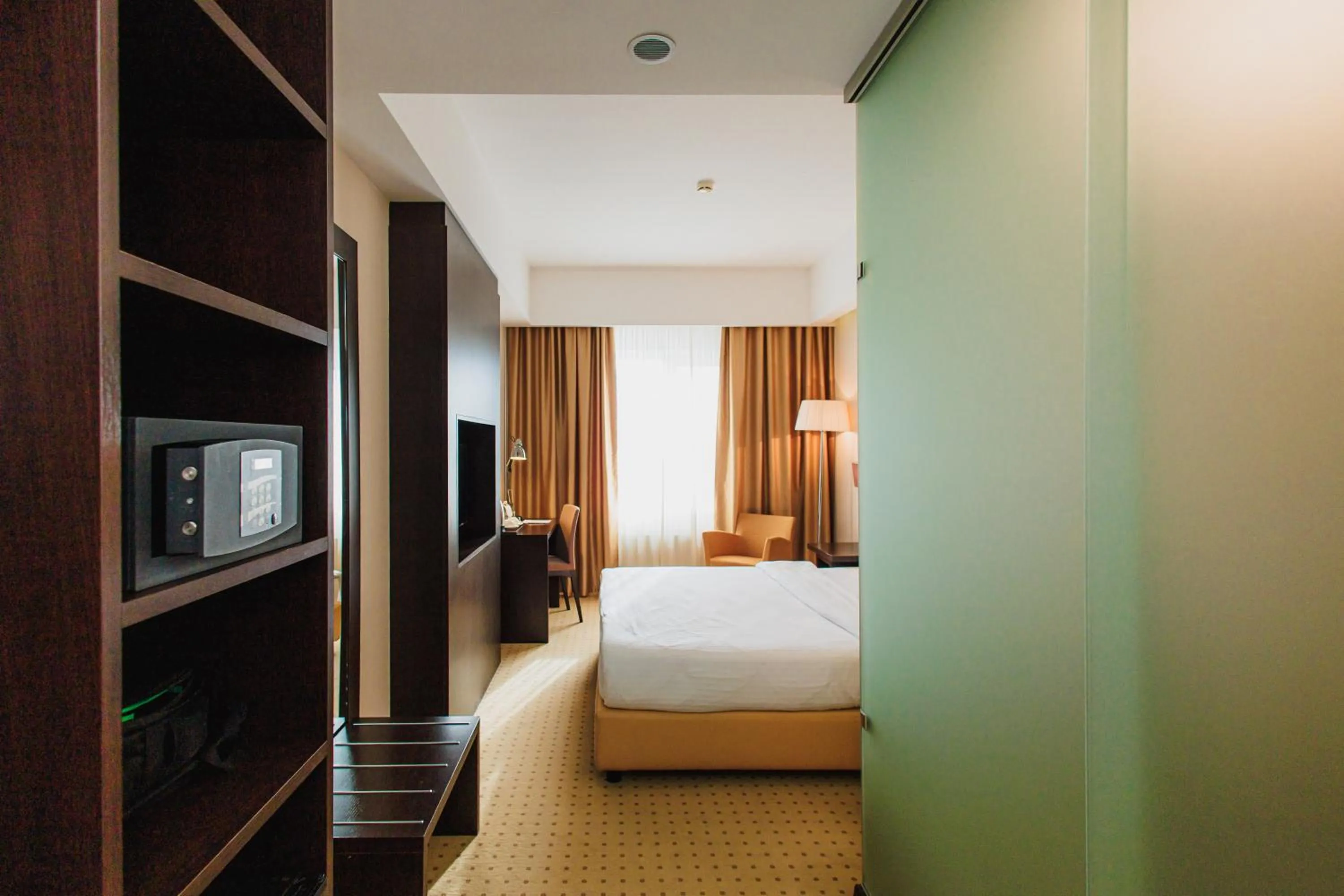 Bed in Comfort Hotel Astana