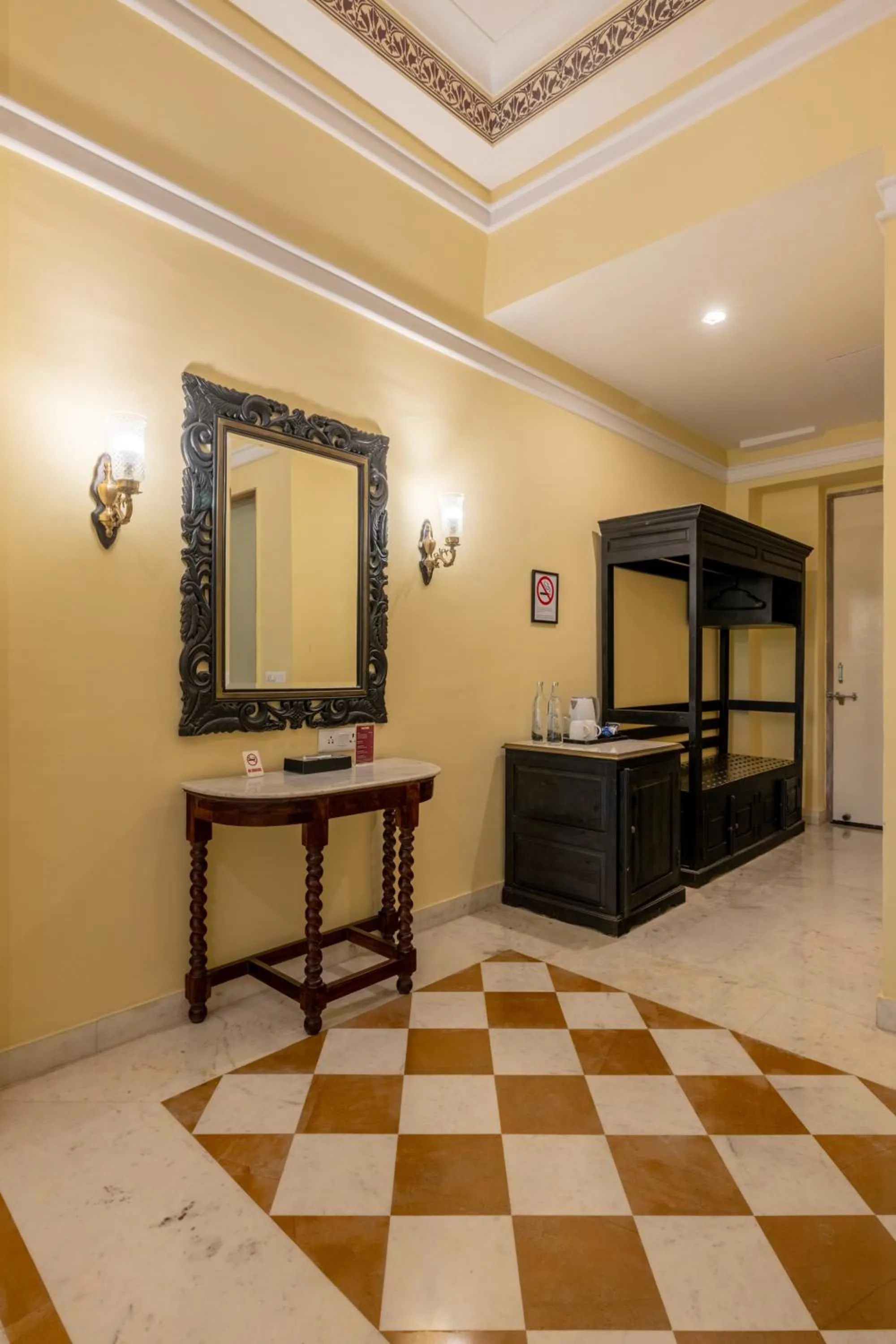 Umaid Palace - A Lakeside Resort - 25 minutes from Mehandipur Balaji - 20 minutes from Chand Baori Stepwell Abhaneri & 40 minutes from Bhangarh Fort