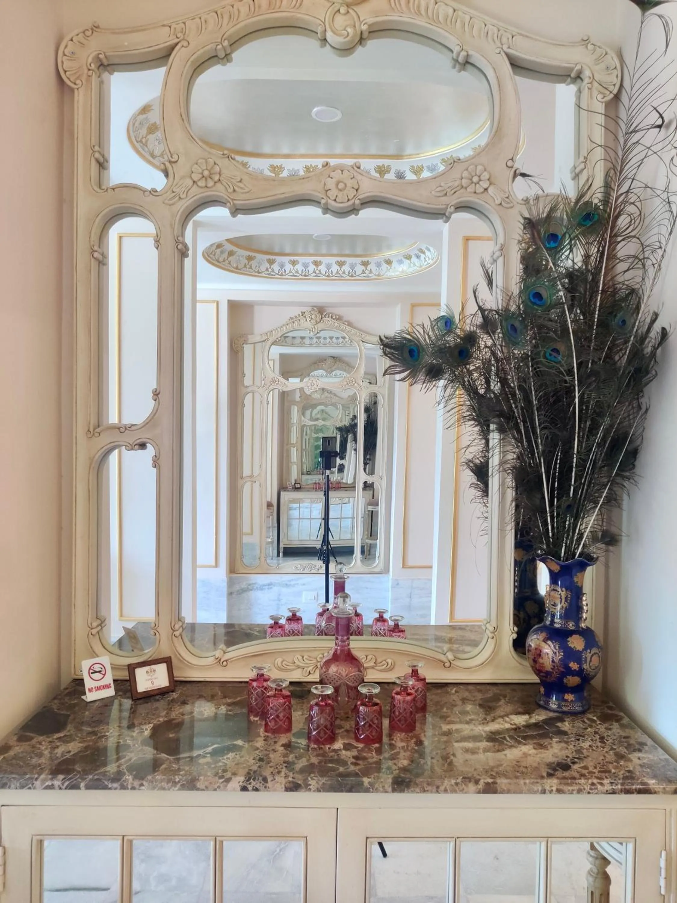 Umaid Palace - A Lakeside Resort - 25 minutes from Mehandipur Balaji - 20 minutes from Chand Baori Stepwell Abhaneri & 40 minutes from Bhangarh Fort